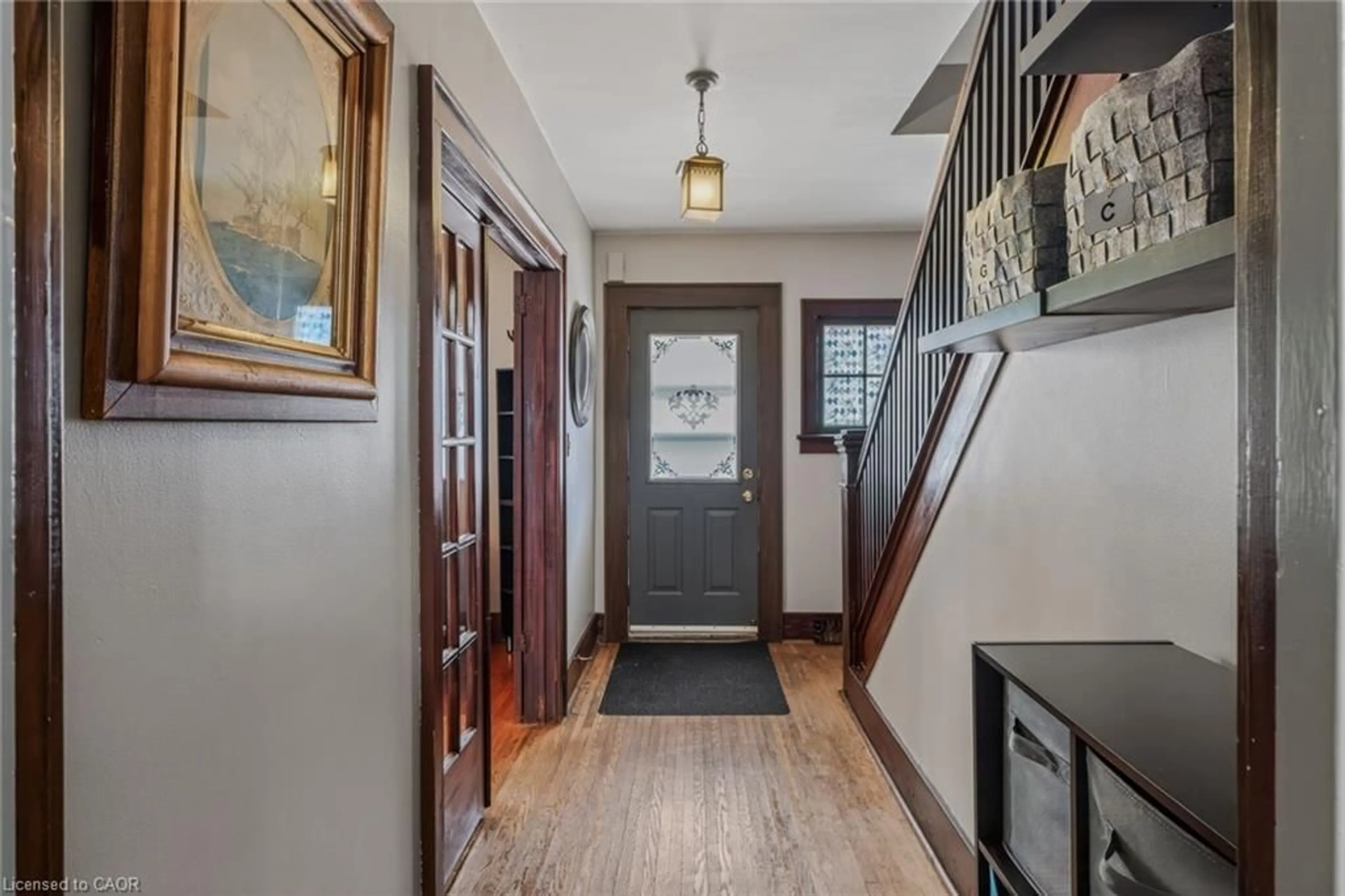 Indoor entryway for 25 North Main St, Simcoe Ontario N3Y 2M1