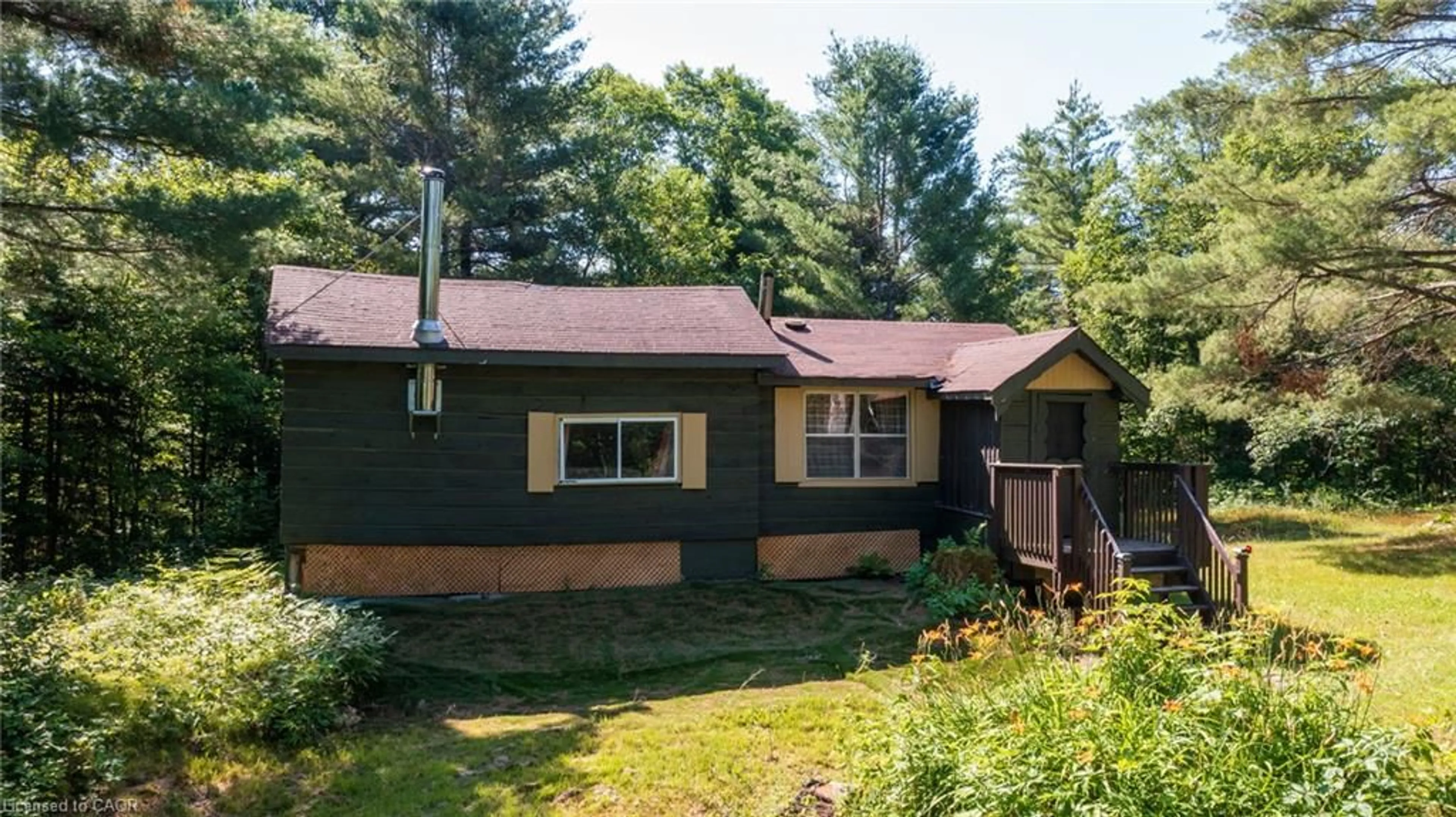 Home with vinyl exterior material, unknown for 3726 Nipissing Rd, Magnetawan Ontario P0A 1P0