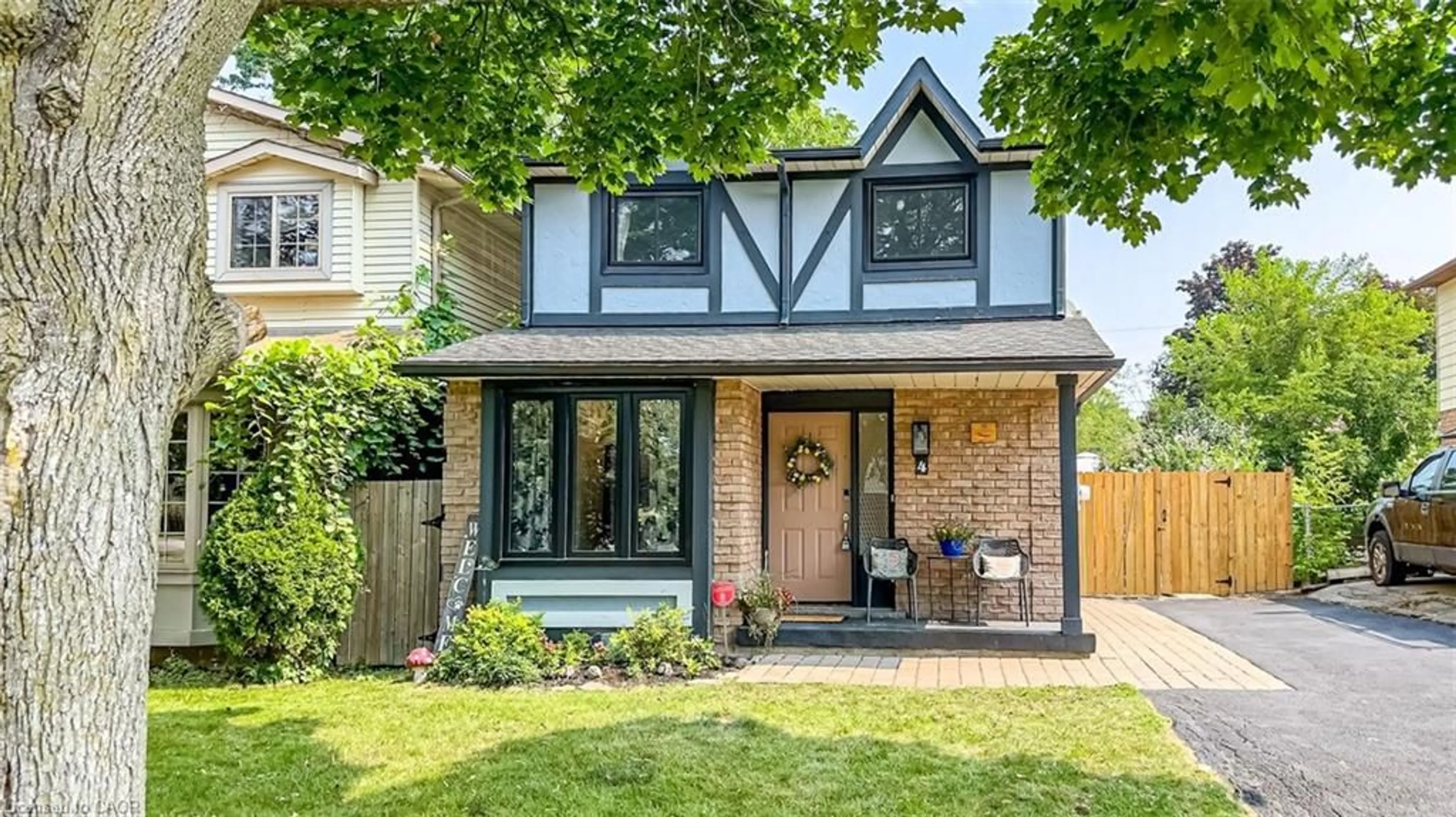 Home with brick exterior material, street for 4 Balmoral Crt, Caledonia Ontario N3W 1E6