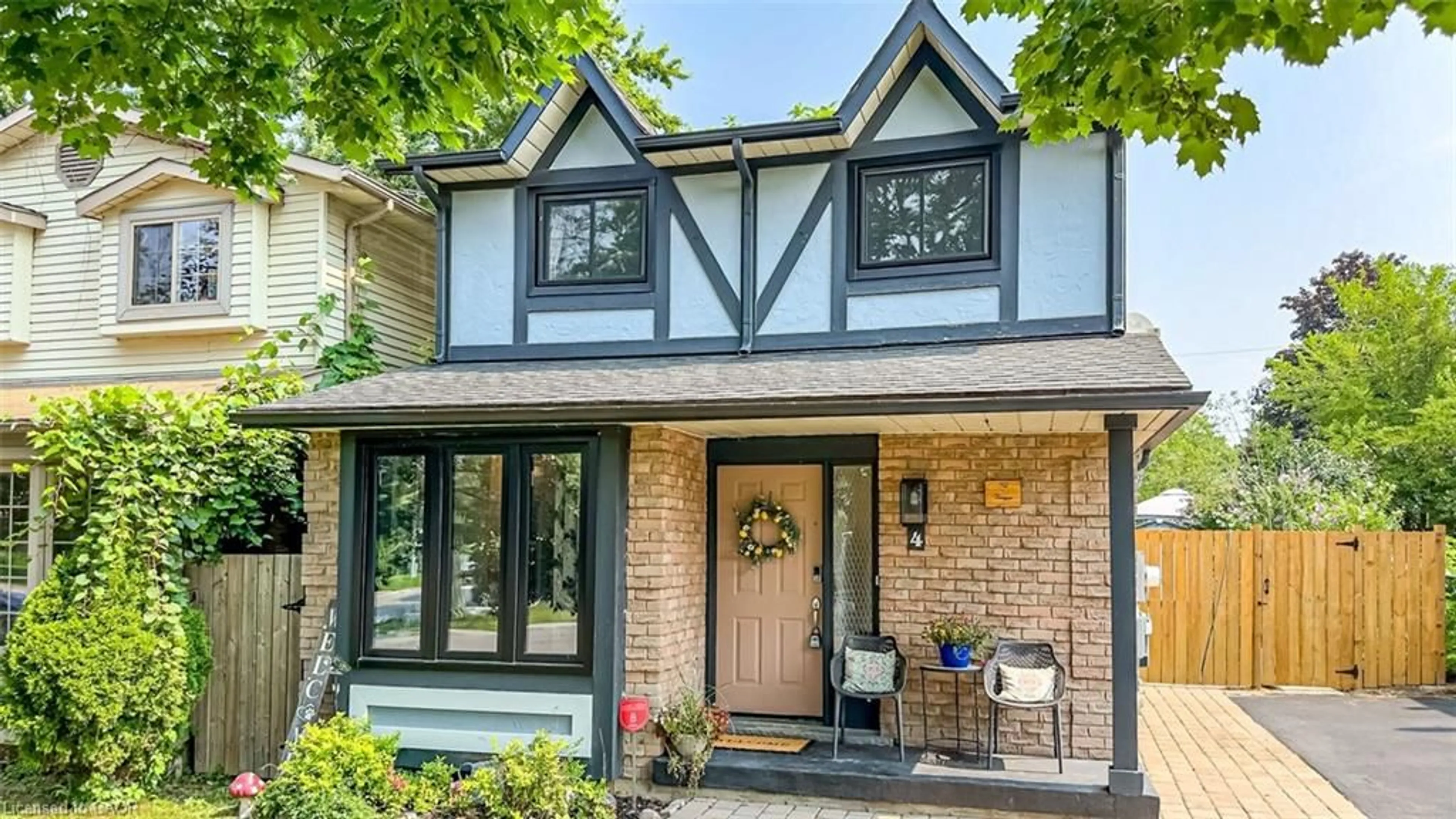 Home with brick exterior material, street for 4 Balmoral Crt, Caledonia Ontario N3W 1E6