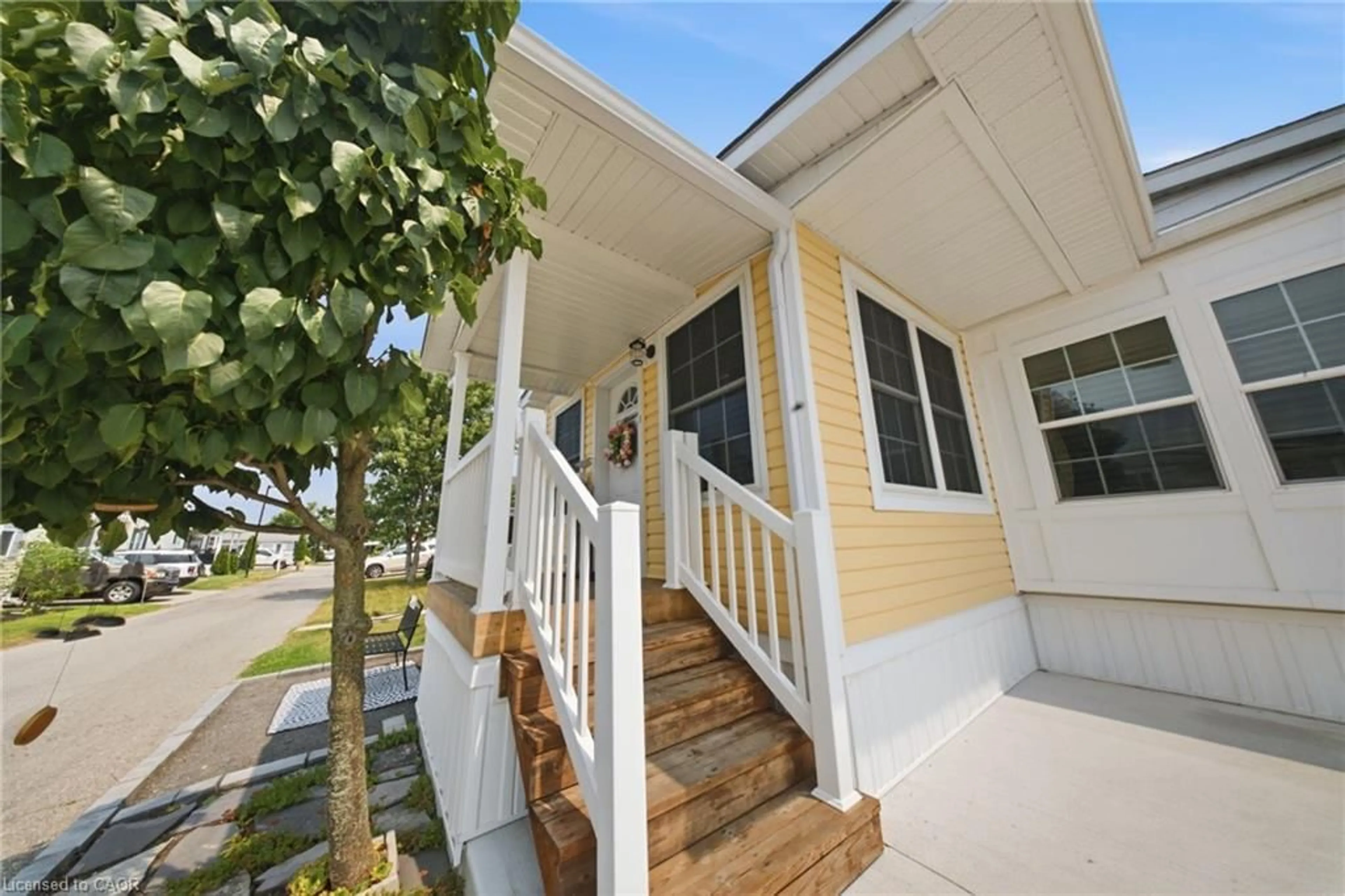Home with vinyl exterior material, street for 3033 Townline Rd #222, Stevensville Ontario L0S 1S1