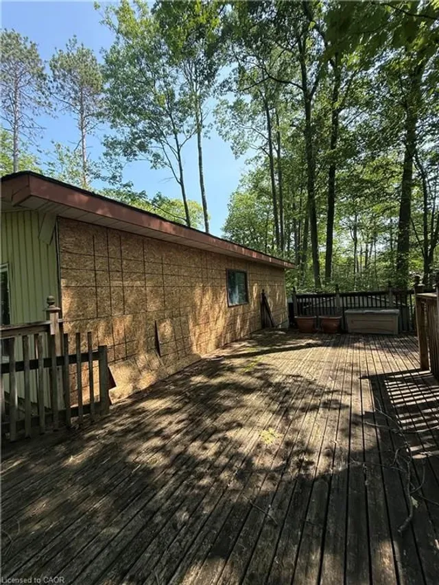 808 Oxbow Park Dr, Wasaga Beach 4