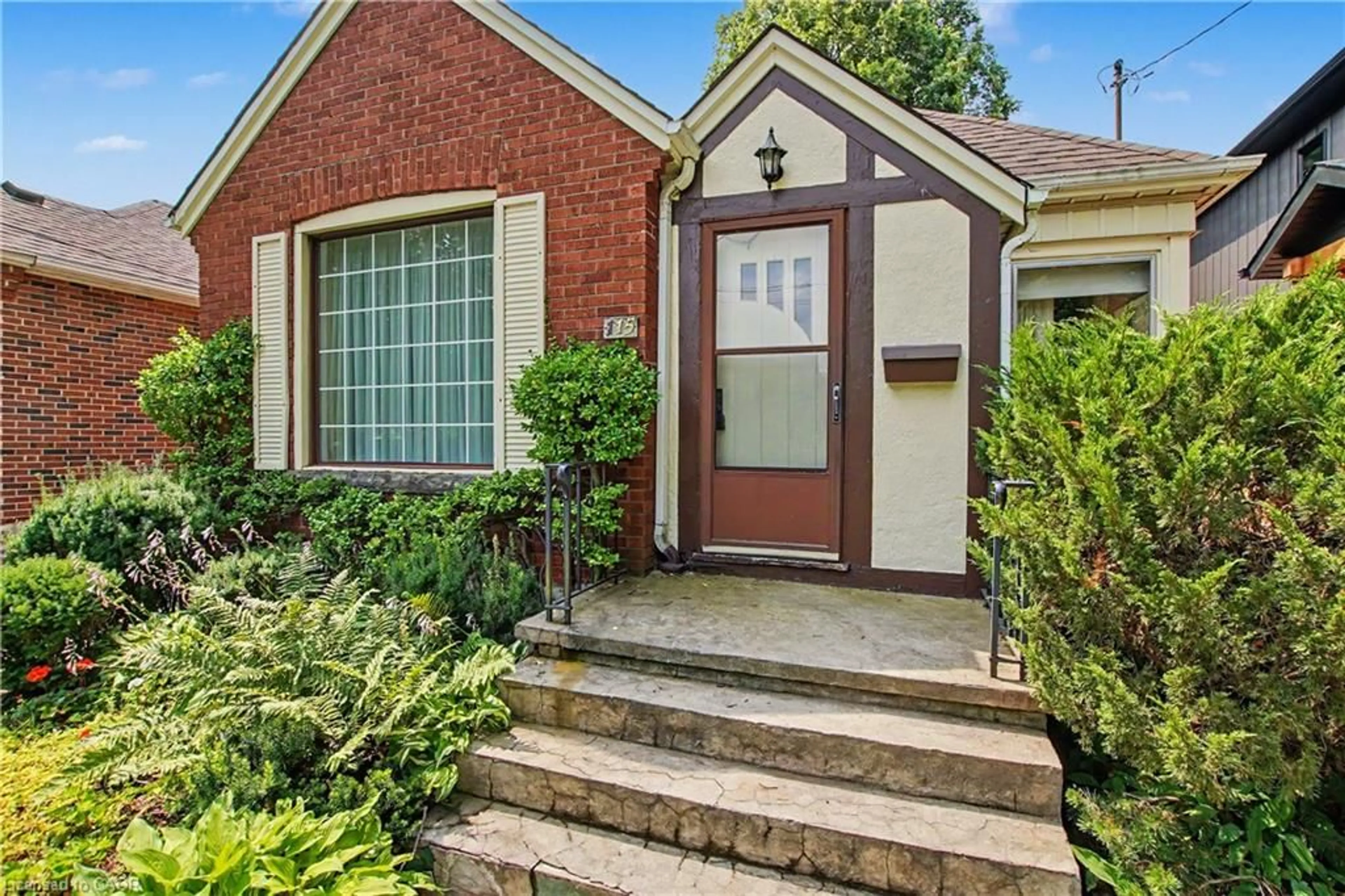 Home with brick exterior material, street for 115 Norwood Rd, Hamilton Ontario L8S 3R3