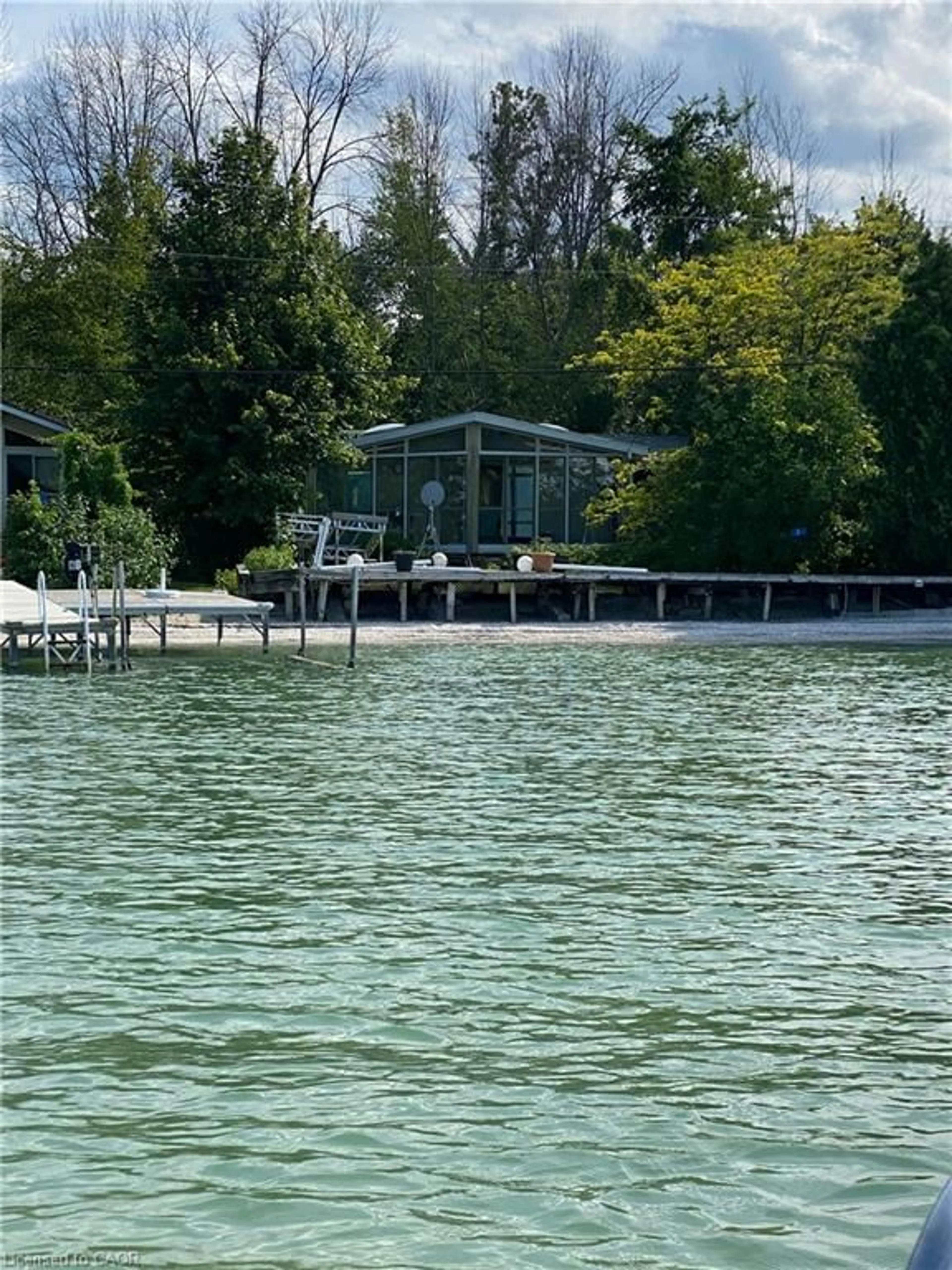 Unknown for LOT 3 Snake Island, York Ontario L4P 3E9