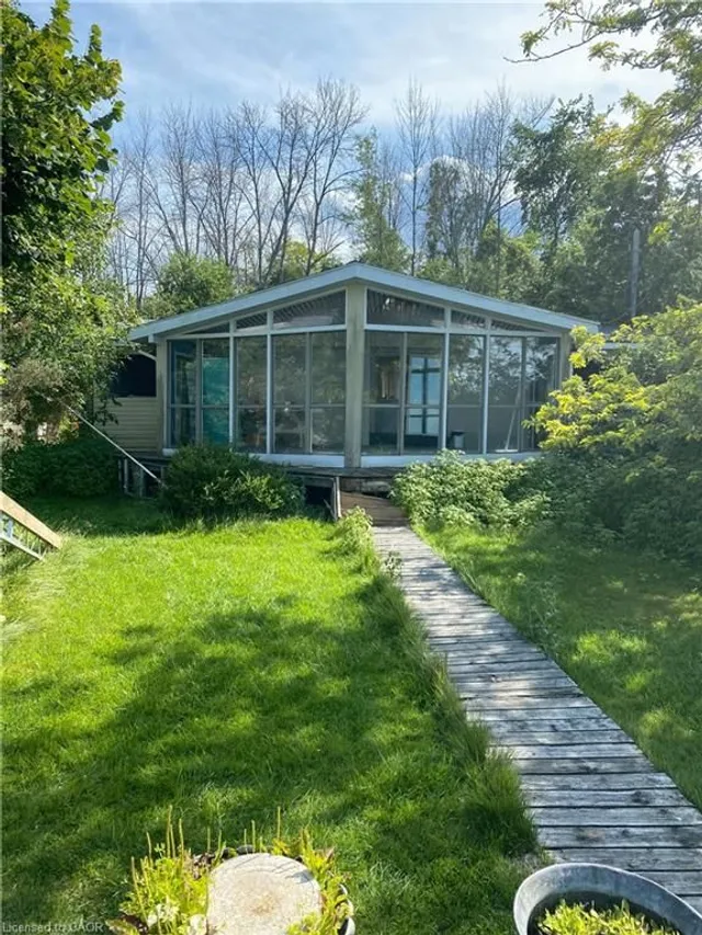 LOT 3 Snake Island, York 3