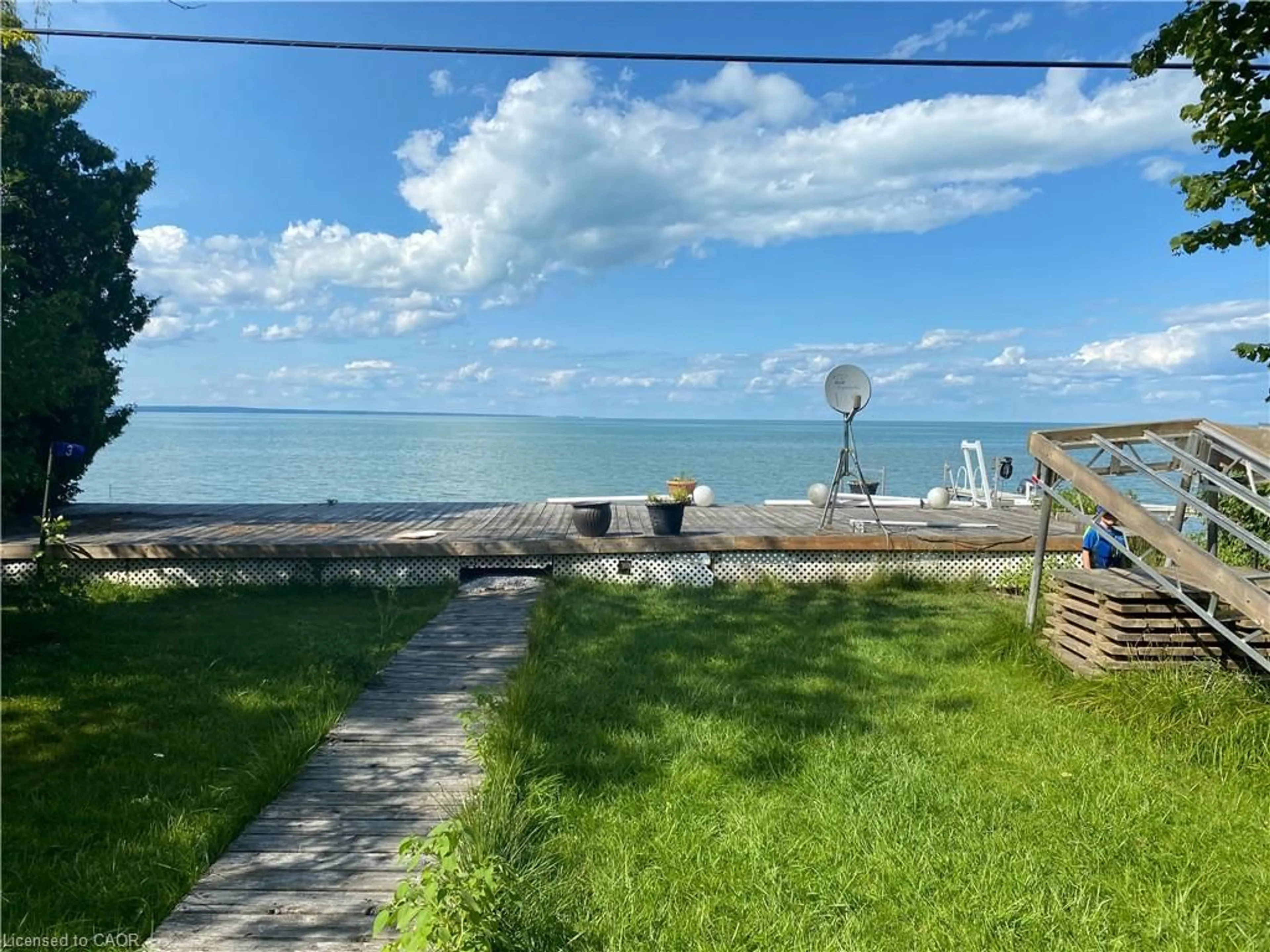 A pic from outside/outdoor area/front of a property/back of a property/a pic from drone, water/lake/river/ocean view for LOT 3 Snake Island, York Ontario L4P 3E9