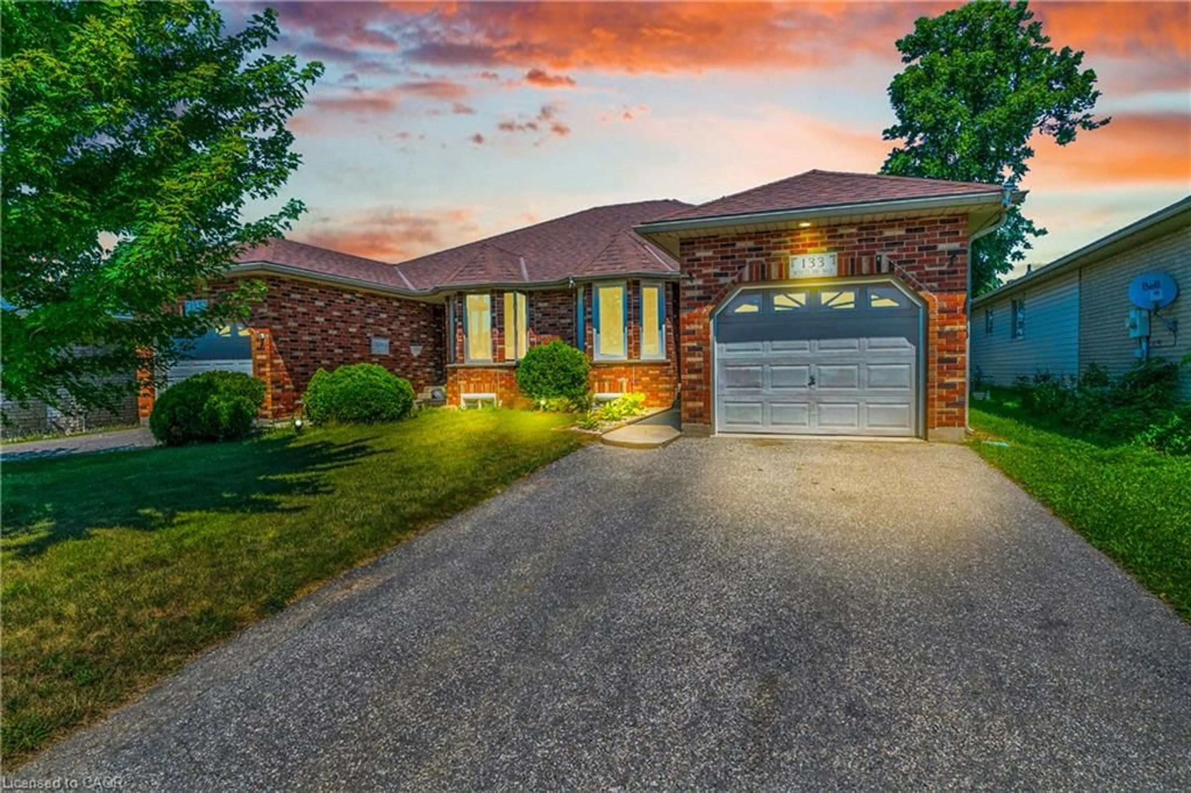 Home with brick exterior material, street for 133 Whitlaw Way, Paris Ontario N3L 4C9