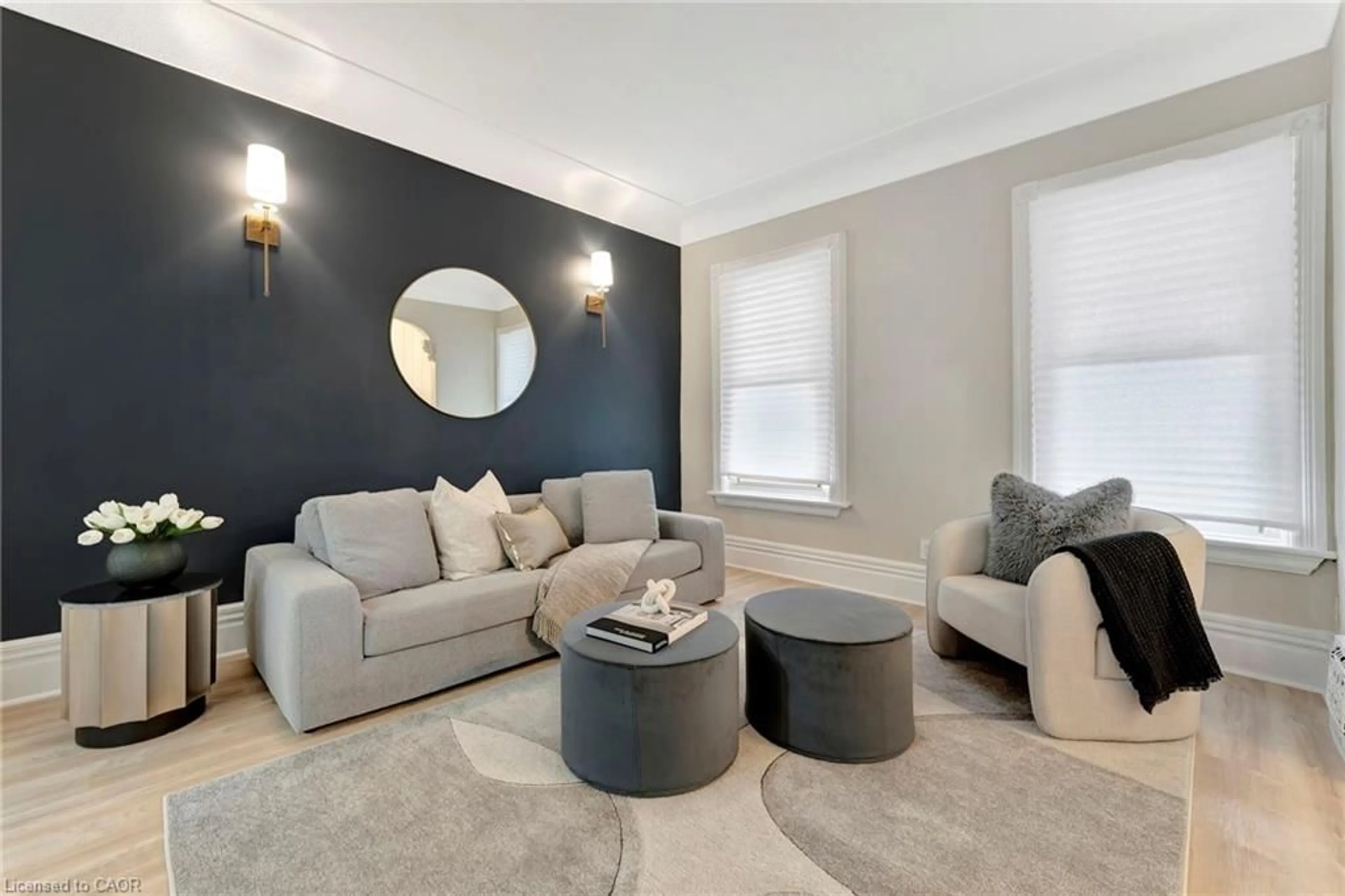 Living room with furniture, unknown for 142 Sanford Ave, Hamilton Ontario L8L 5Z5