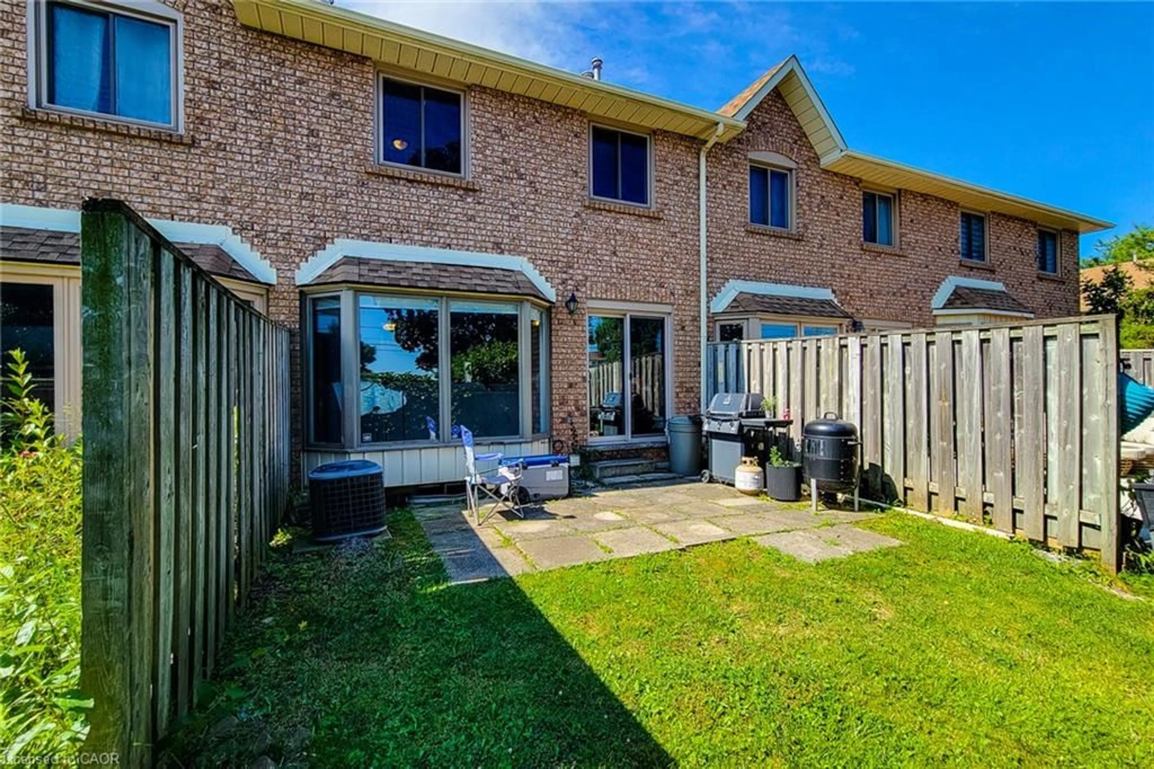 A pic from outside/outdoor area/front of a property/back of a property/a pic from drone, street for 502 Barton St #50, Stoney Creek Ontario L8E 5B5