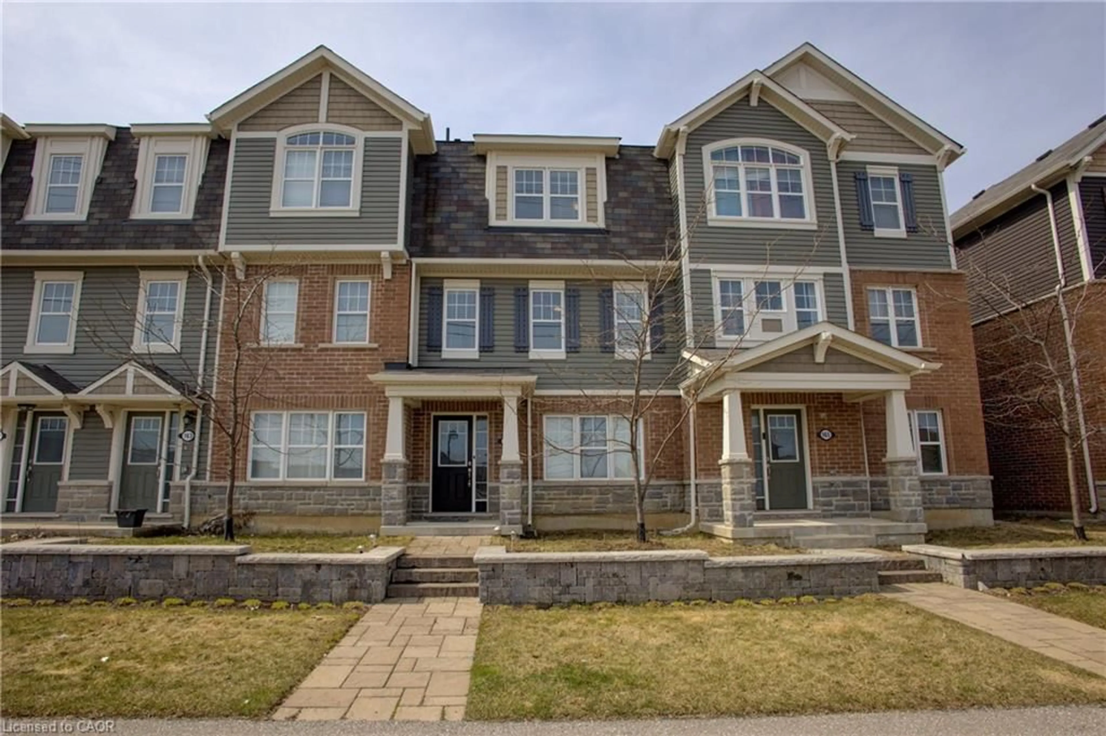 A pic from outside/outdoor area/front of a property/back of a property/a pic from drone, street for 1000 Asleton Blvd #164, Milton Ontario L9T 9L3