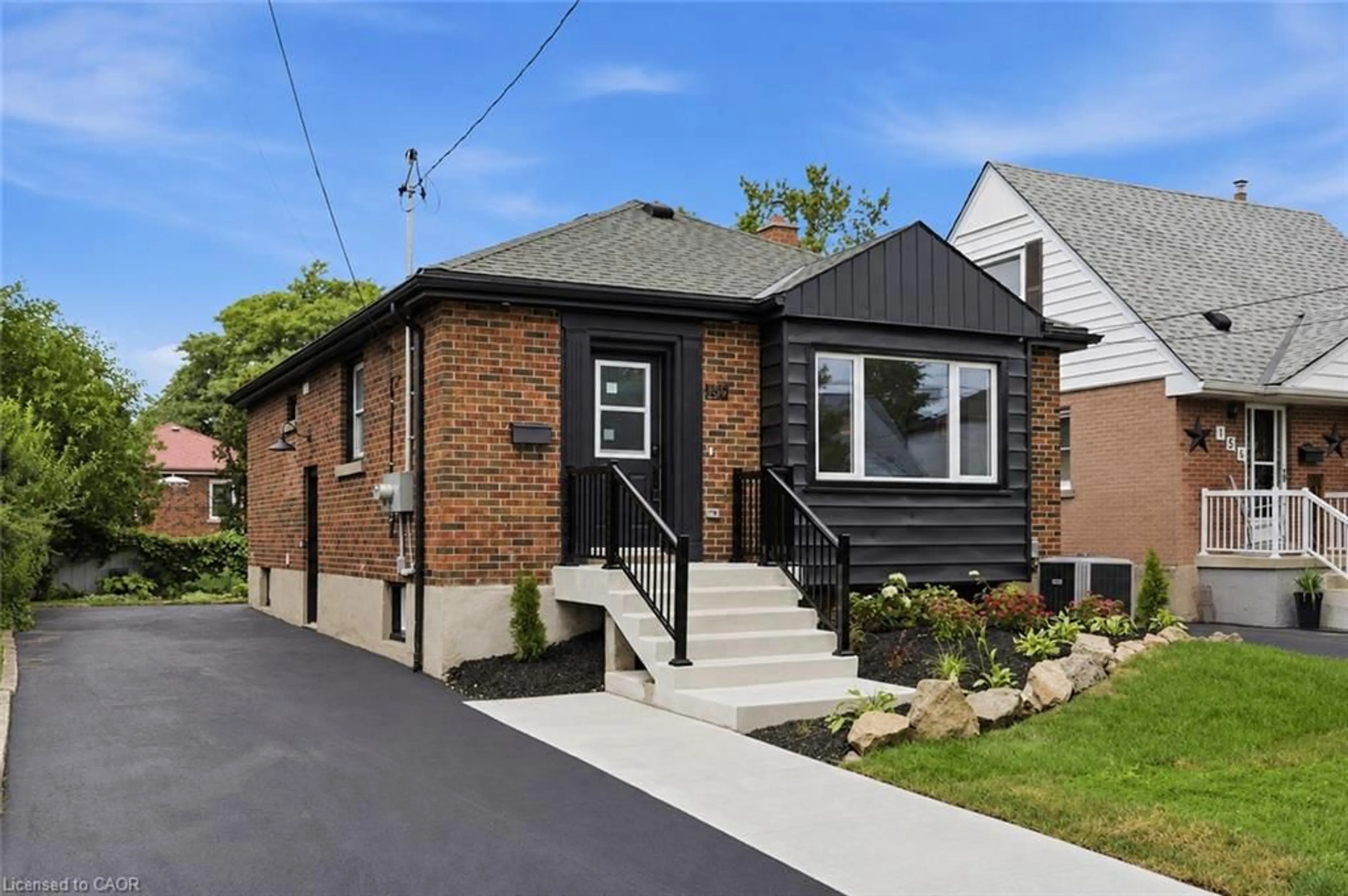 Home with brick exterior material, street for 156 East 36th St, Hamilton Ontario L8V 3Z4