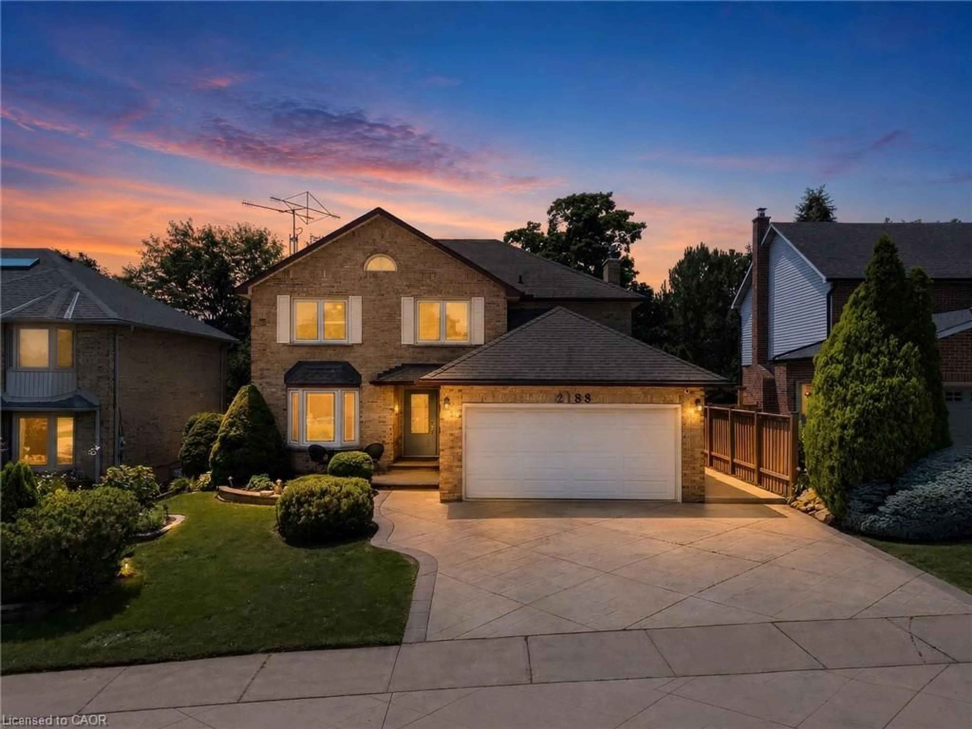 Unknown for 2188 Bader Cres, Burlington Ontario L7P 4N6