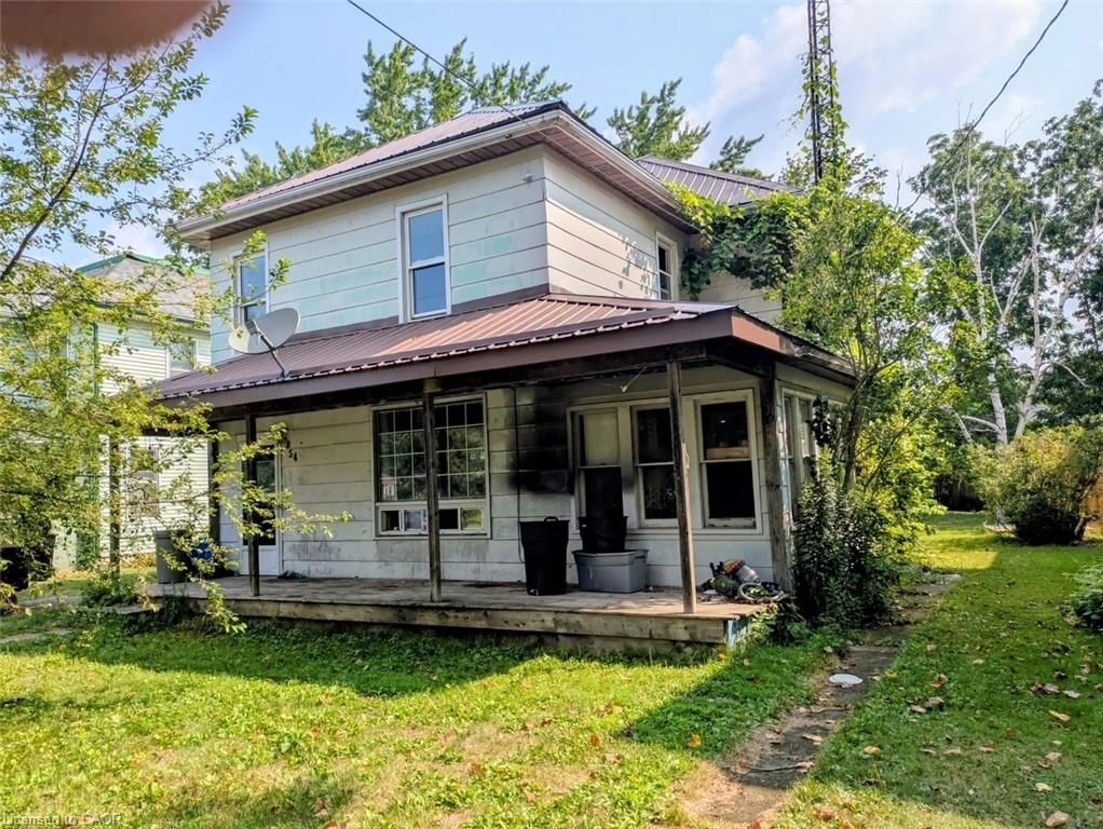 A pic from outside/outdoor area/front of a property/back of a property/a pic from drone, building for 54 Ellis St, Port Rowan Ontario N0E 1M0