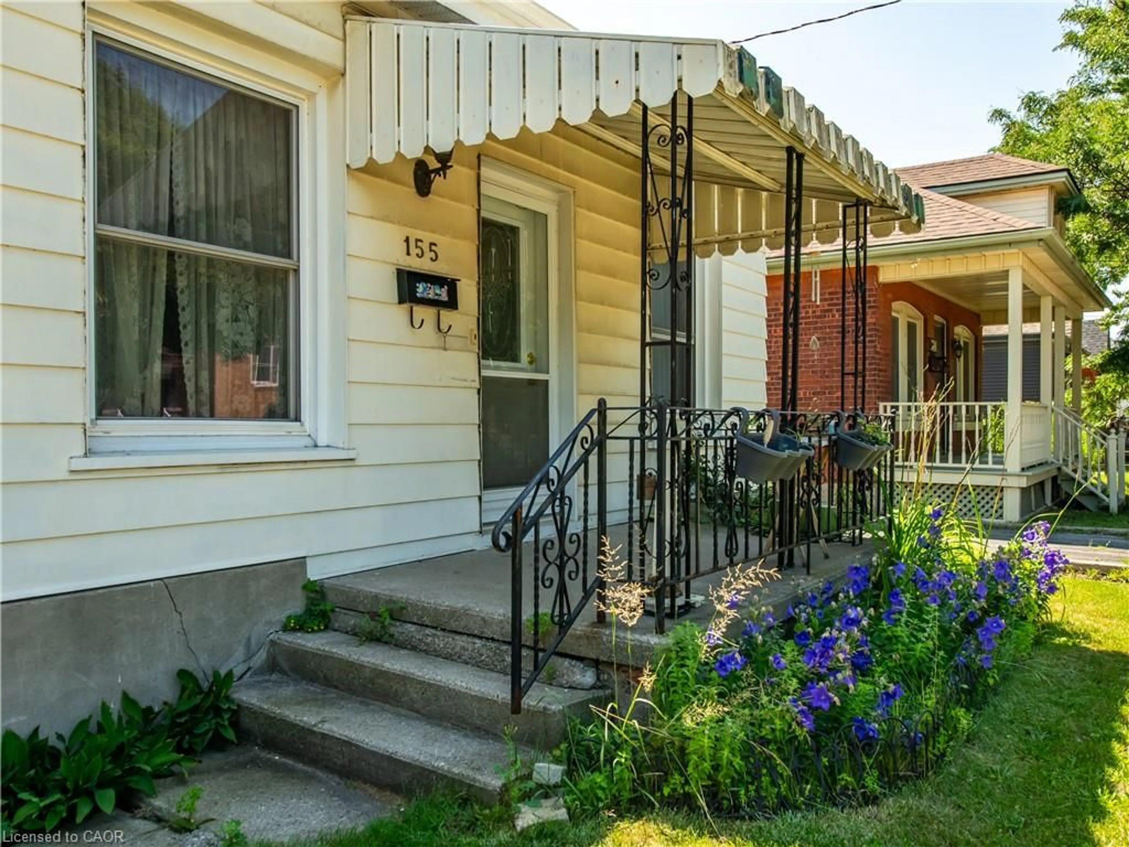 Patio, street for 155 Elgin St, Brantford Ontario N3S 5A4