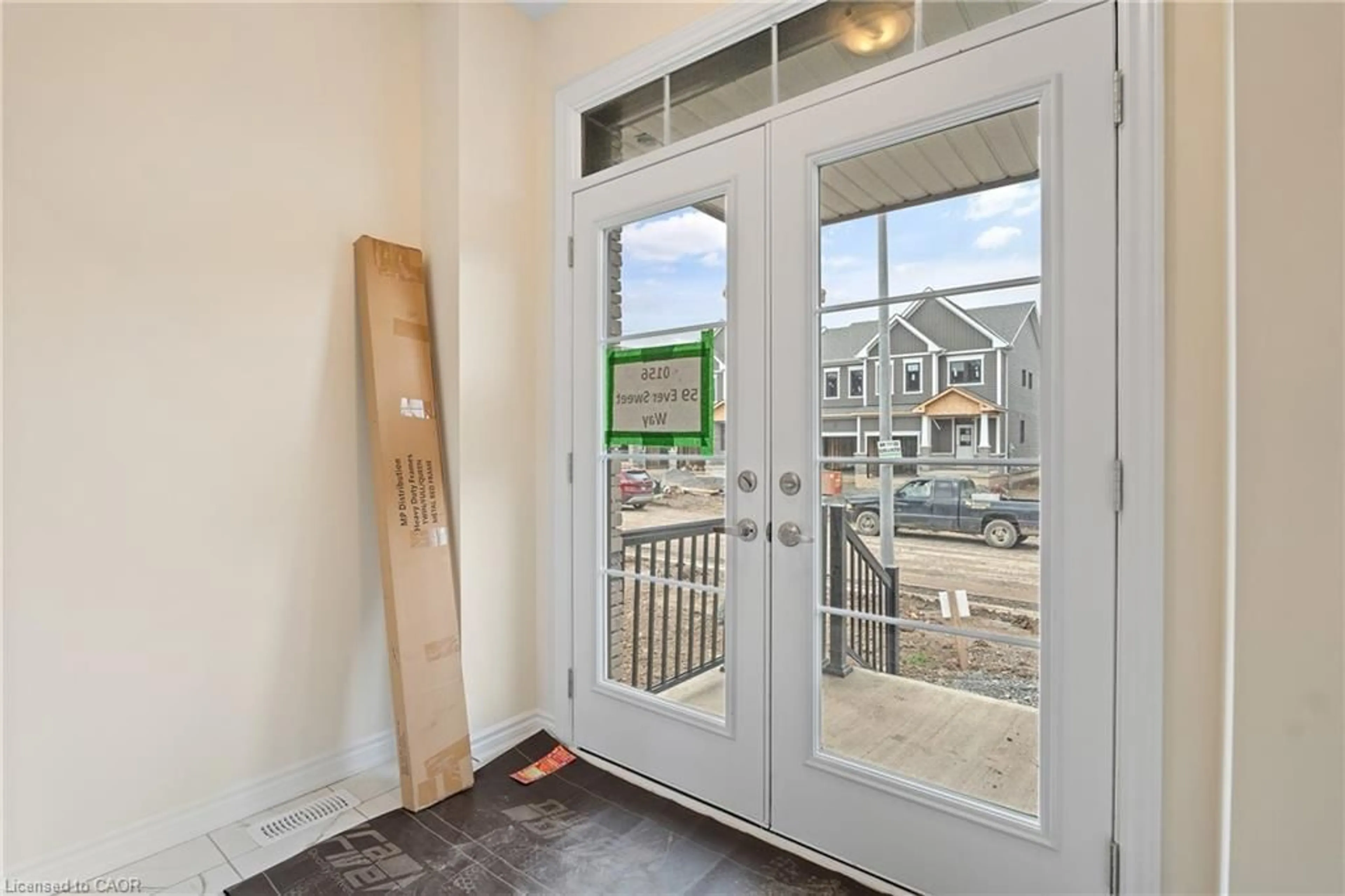 Indoor entryway for 59 Ever Sweet Way, Thorold Ontario L2V 0K9