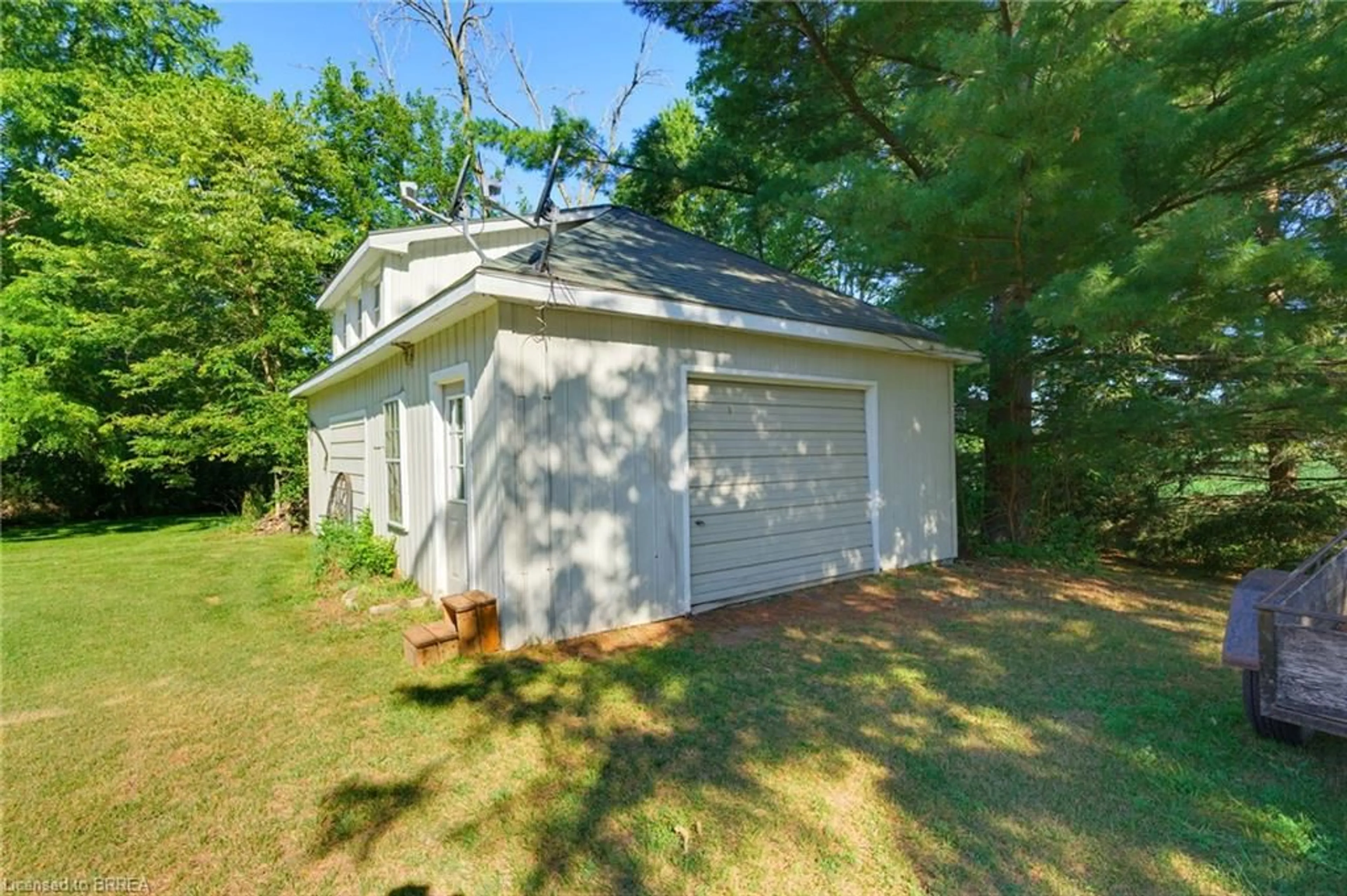 Shed for 321 Pinehurst Rd, Paris Ontario N3L 3E2