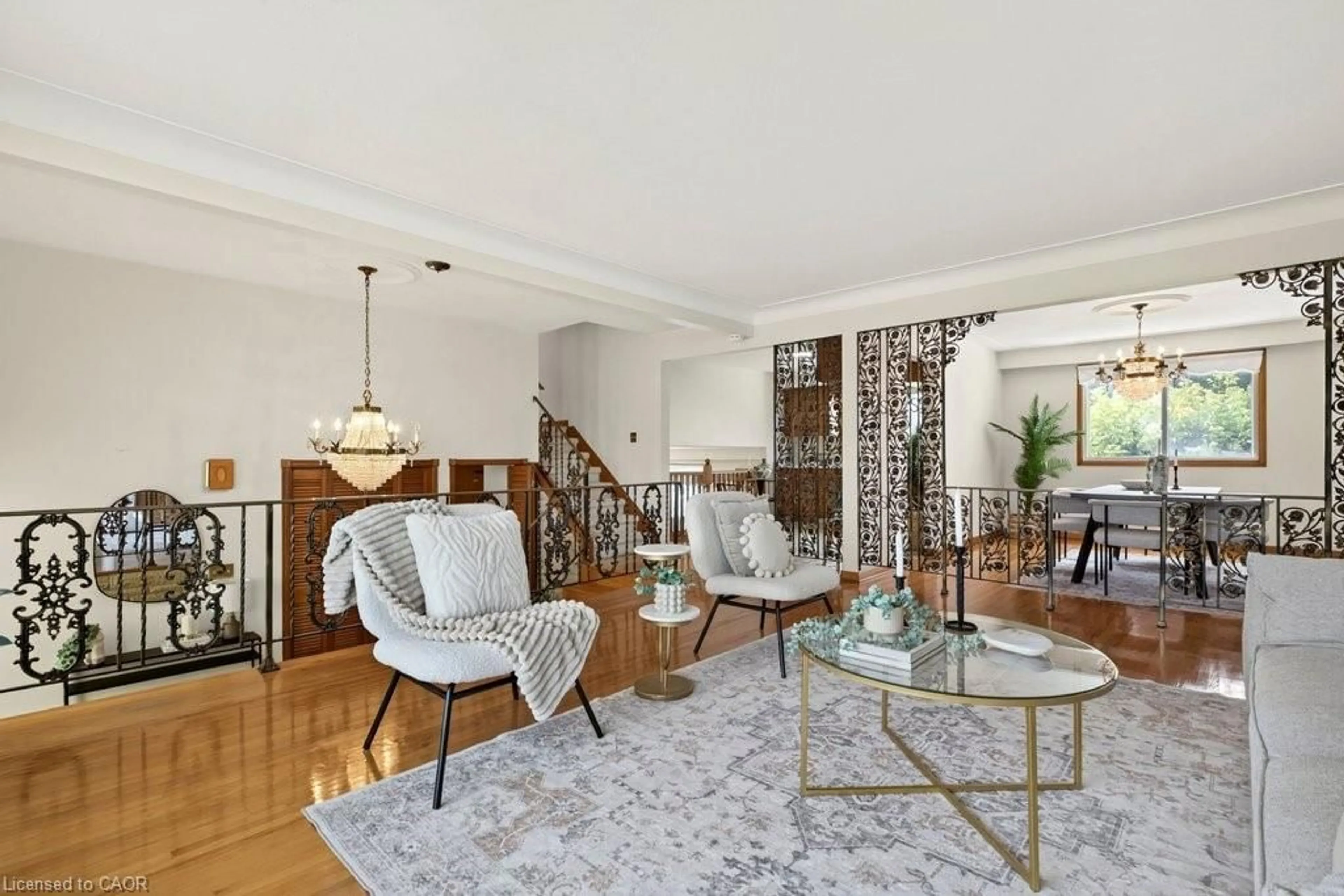 Living room with furniture, unknown for 268 Federal St, Stoney Creek Ontario L8E 1P7