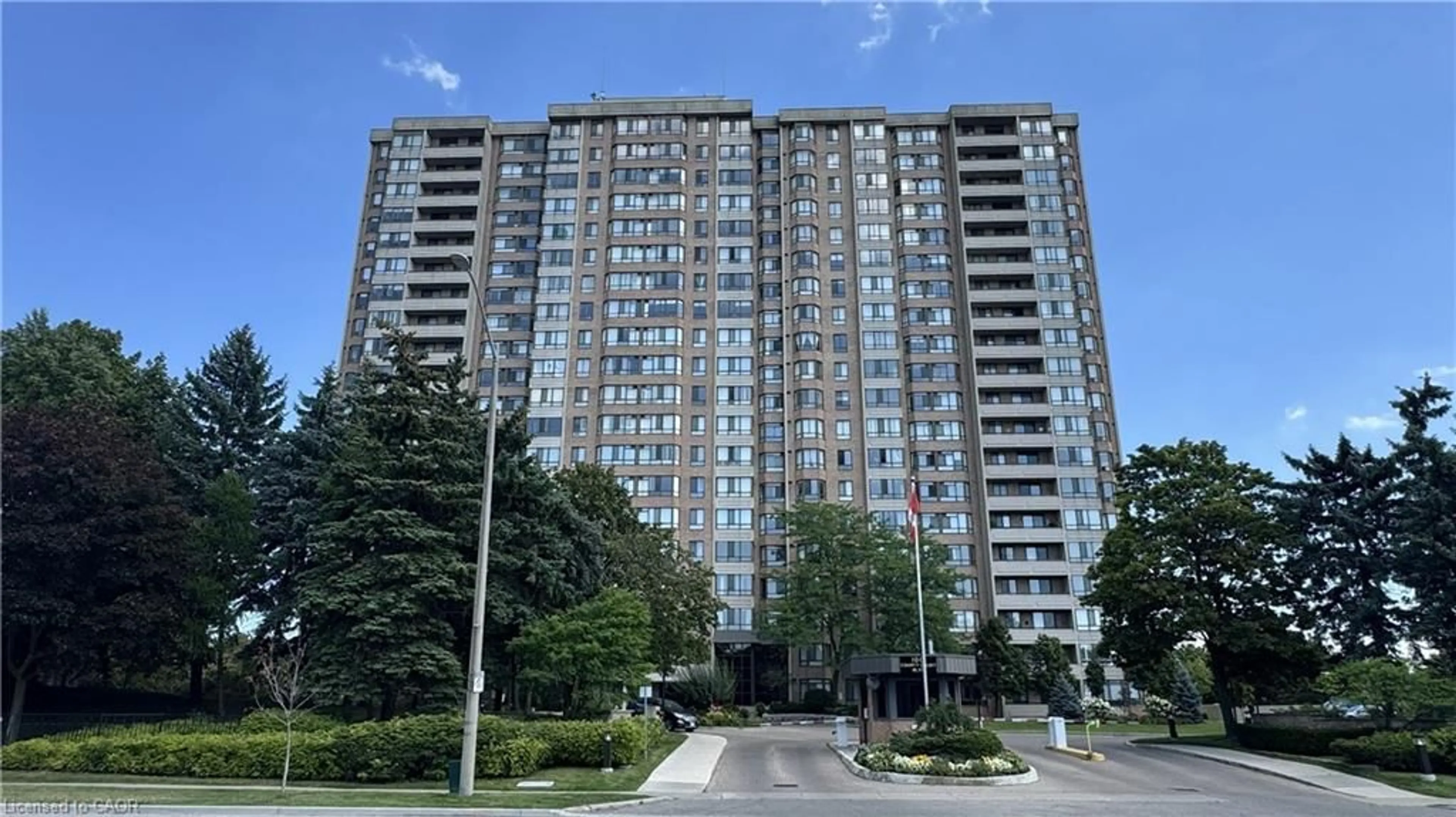 Unknown for 100 County Court Crt #707, Brampton Ontario L6W 3X1