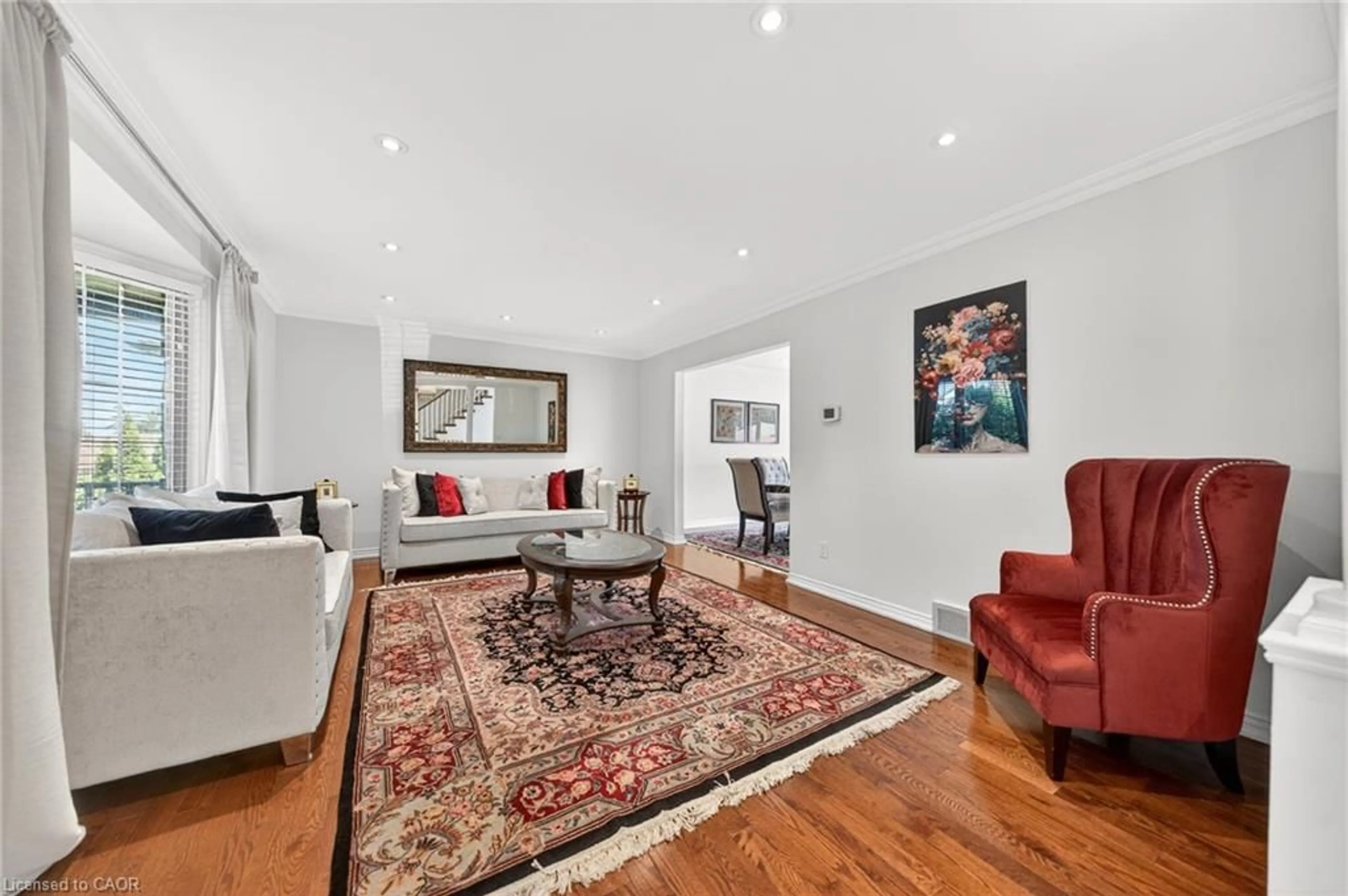 Living room with furniture, unknown for 5 Mays Cres, Waterdown Ontario L8B 0G4
