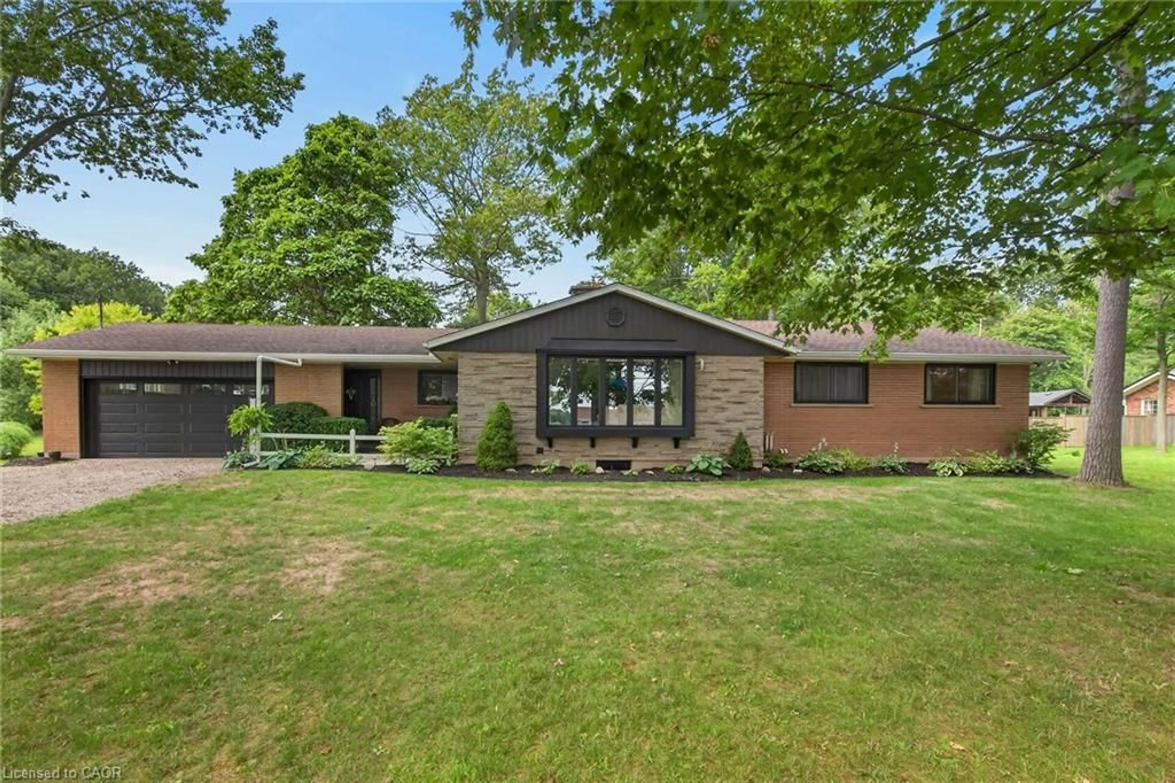Home with brick exterior material, unknown for 7079 Rainham Rd, Dunnville Ontario N1A 2W8