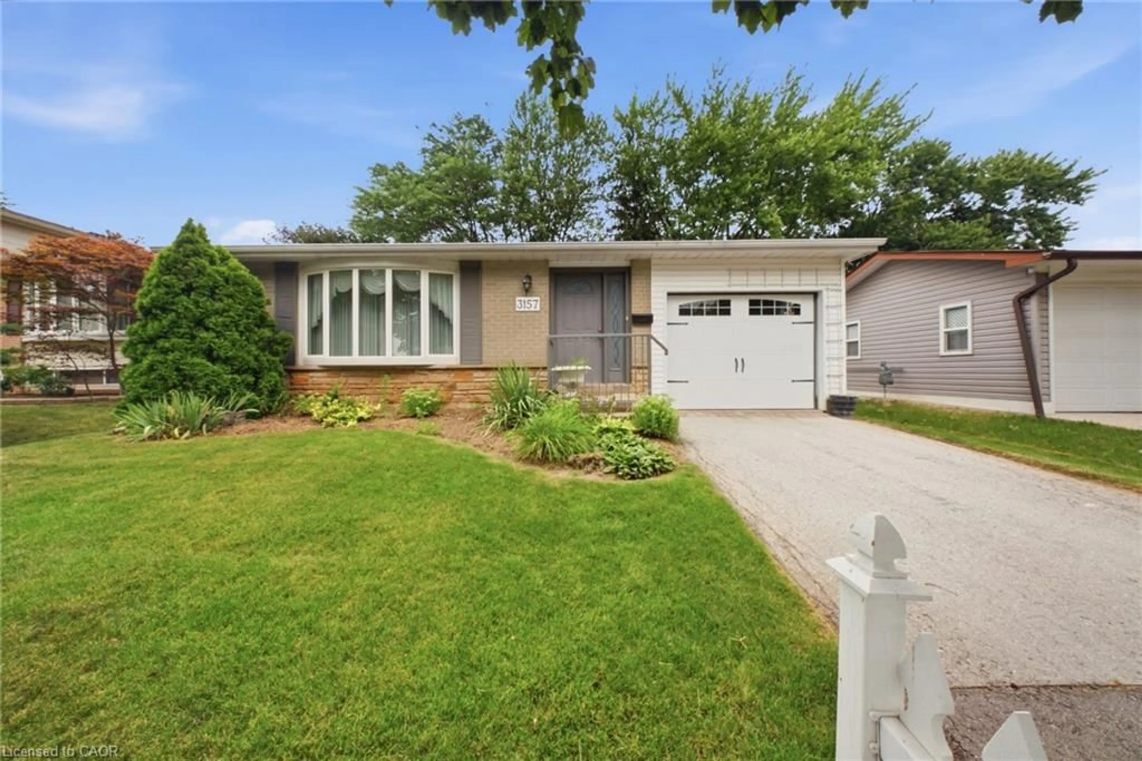 Home with brick exterior material, street for 3157 Palmer Dr, Burlington Ontario L7M 1L3
