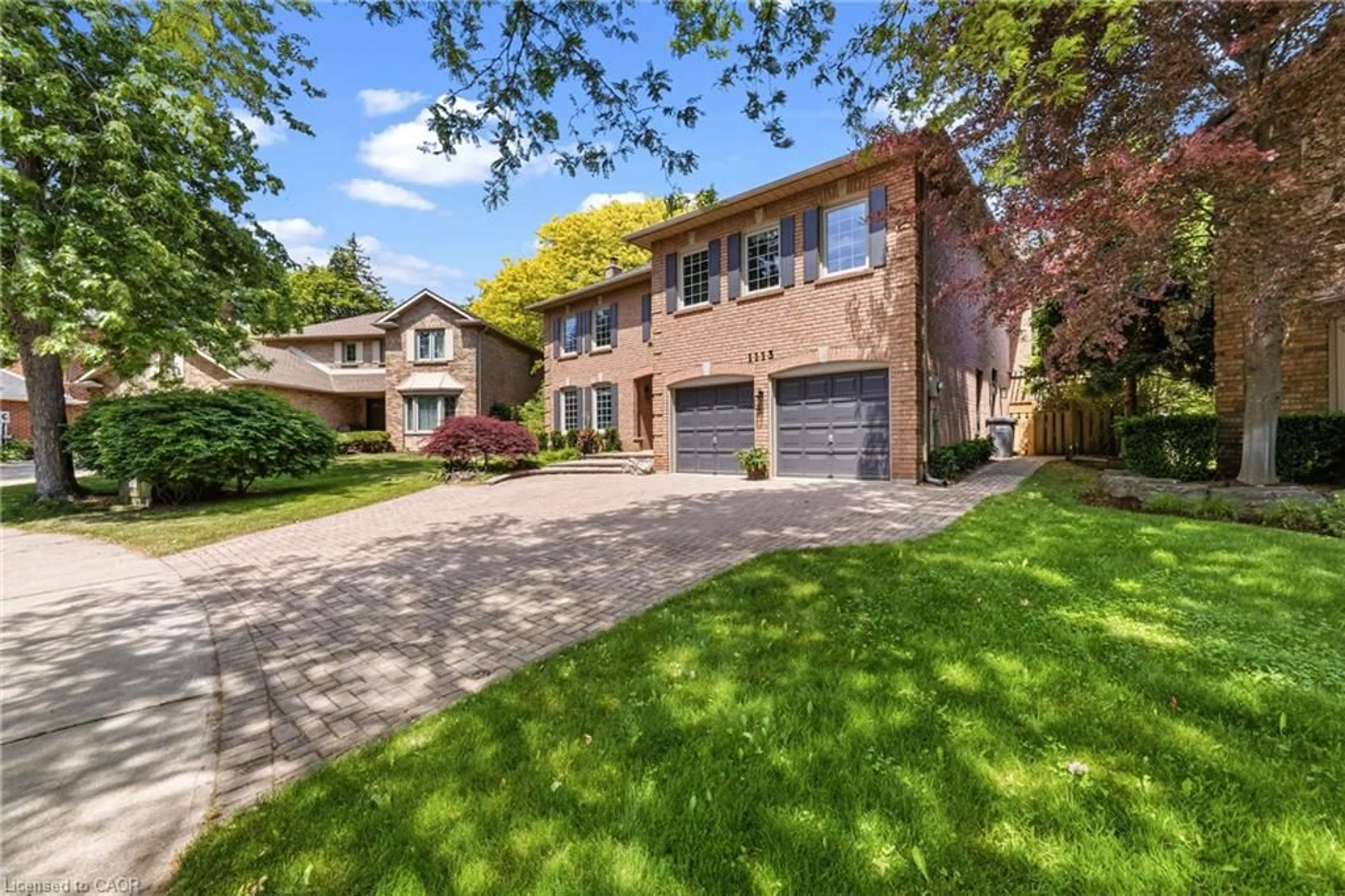 Home with brick exterior material, street for 1113 Valleywood Crt, Oakville Ontario L6M 2C4