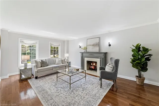 1113 Valleywood Crt, Oakville 5