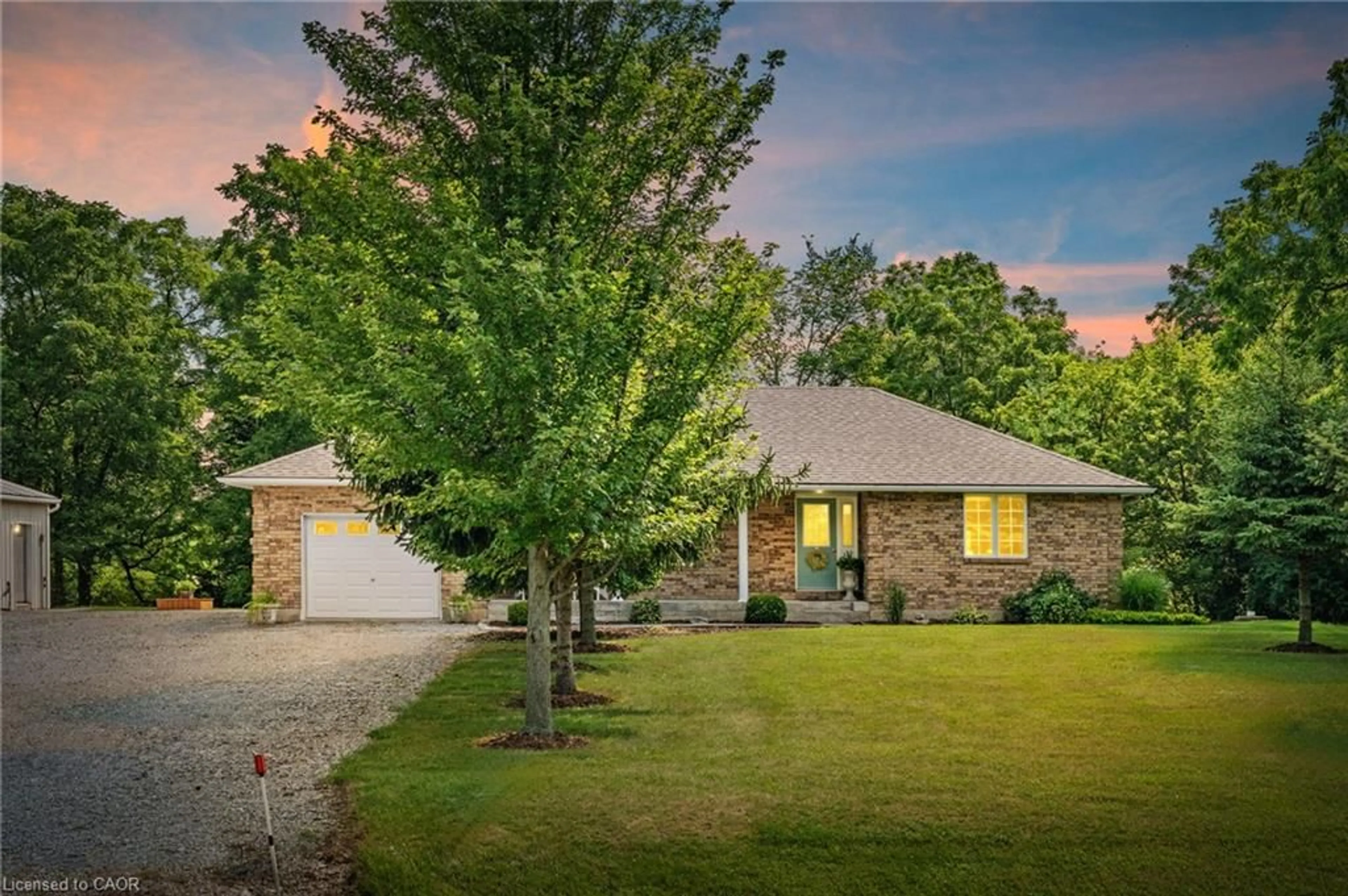 A pic from outside/outdoor area/front of a property/back of a property/a pic from drone, street for 684 Haldimand Rd 70, Jarvis Ontario N0A 1J0