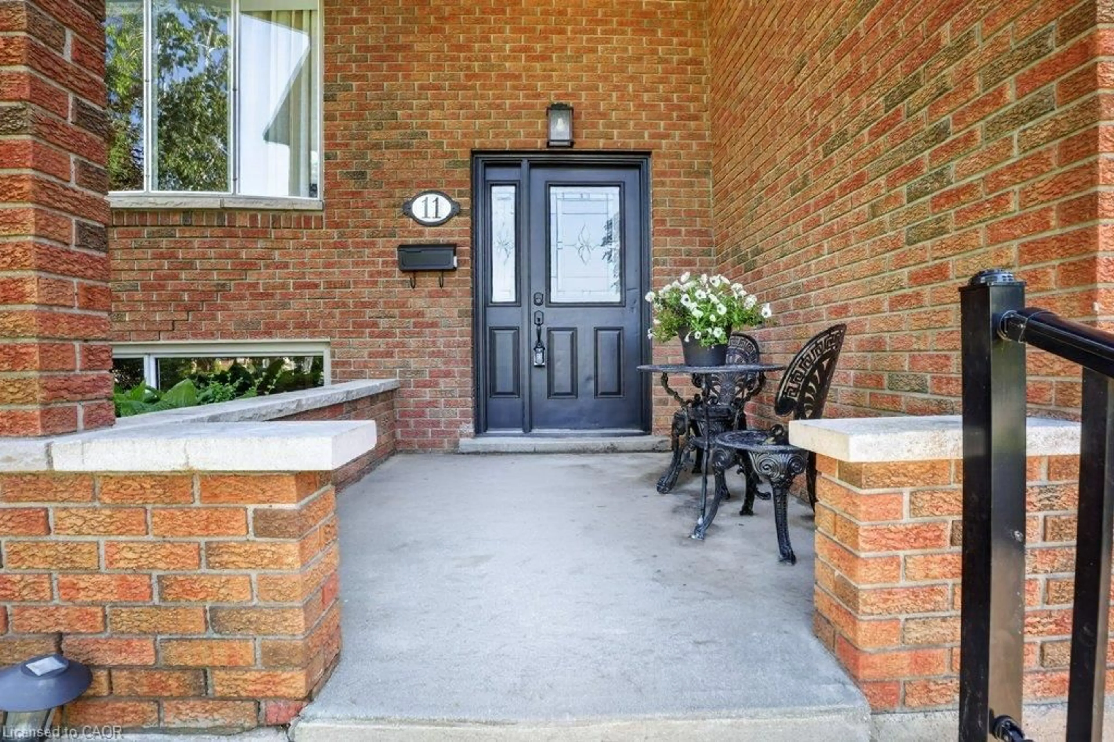 Unknown for 11 Graywood Crt, Kitchener Ontario N2E 1W2