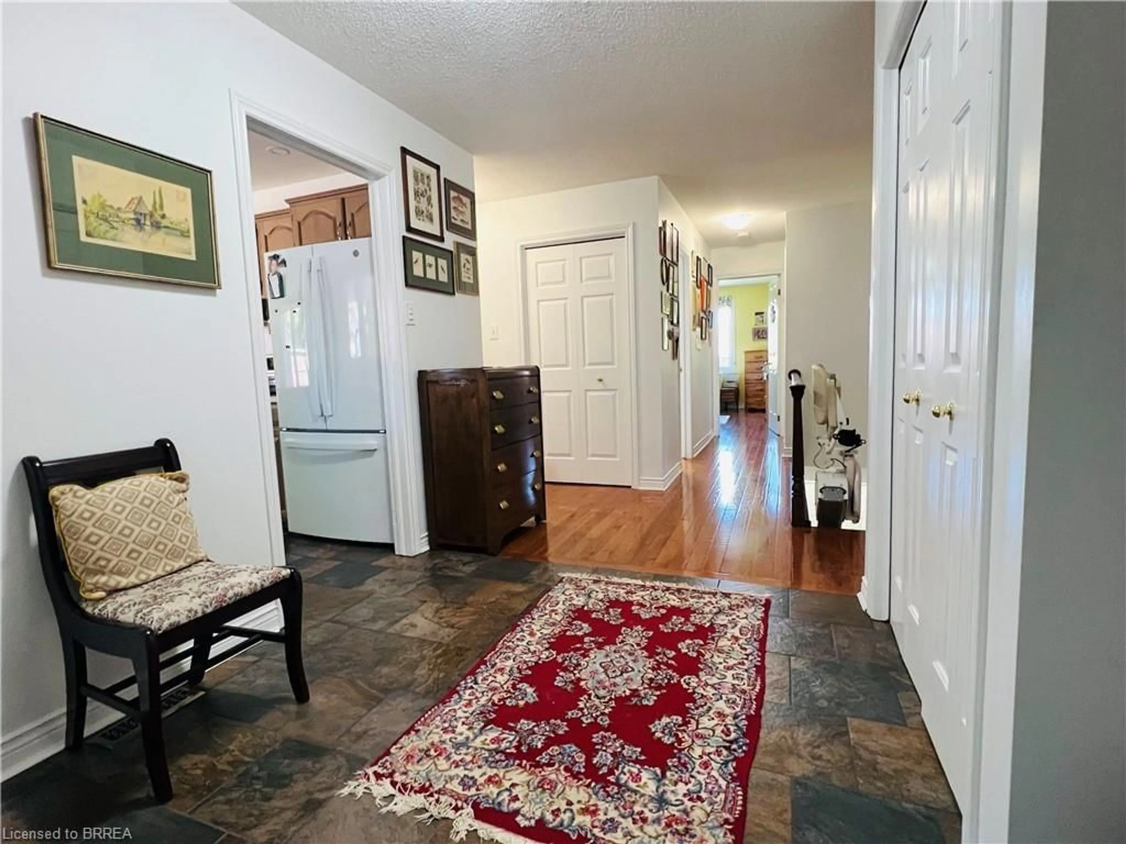 Indoor entryway for 5 Cadeau Terr #24, London Ontario N6K 4H1