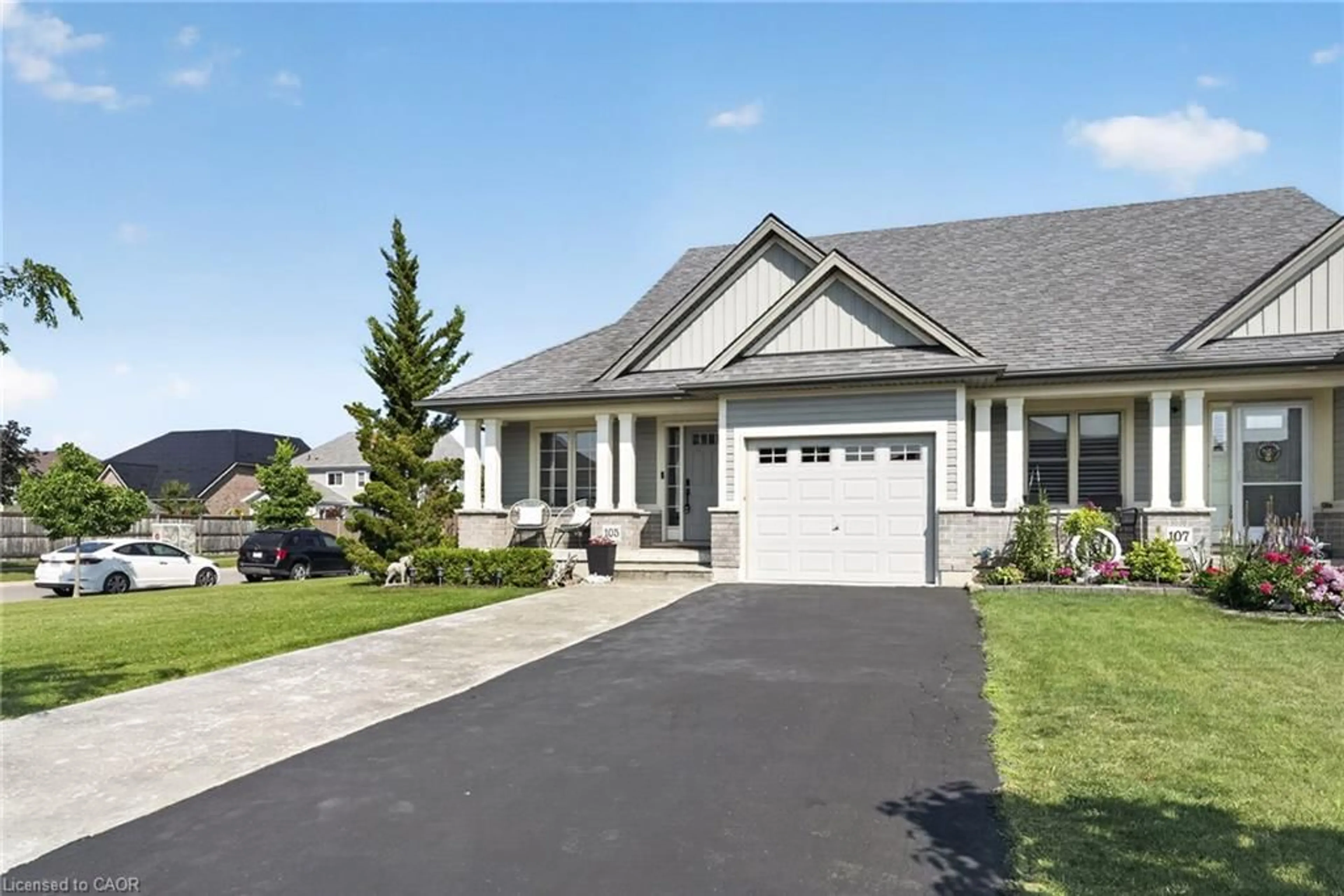 Home with vinyl exterior material, street for 105 Anastasia Blvd, Smithville Ontario L0R 2A0