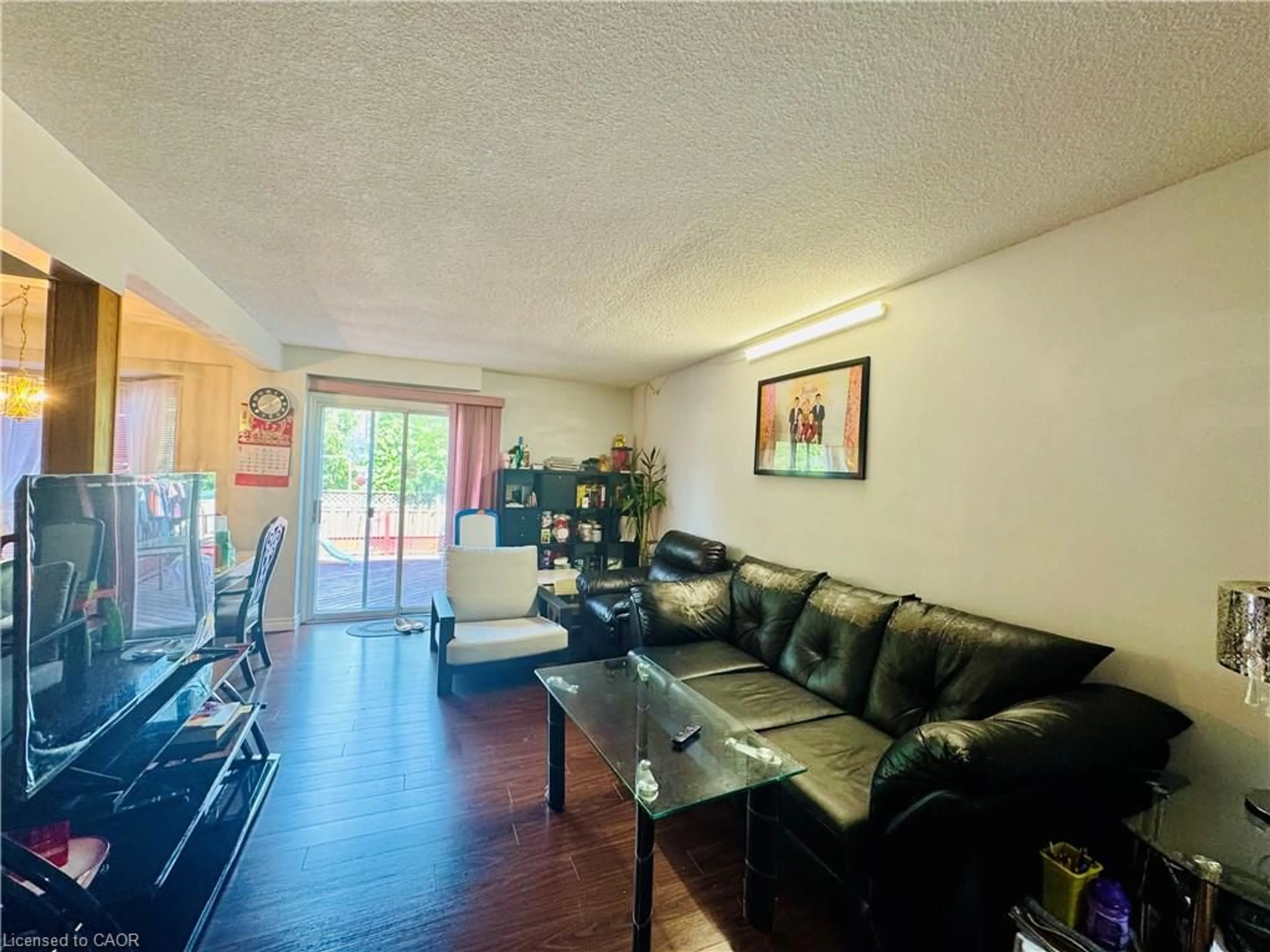 Living room with furniture, unknown for 1204 Upper Wentworth St, Hamilton Ontario L9A 5G2