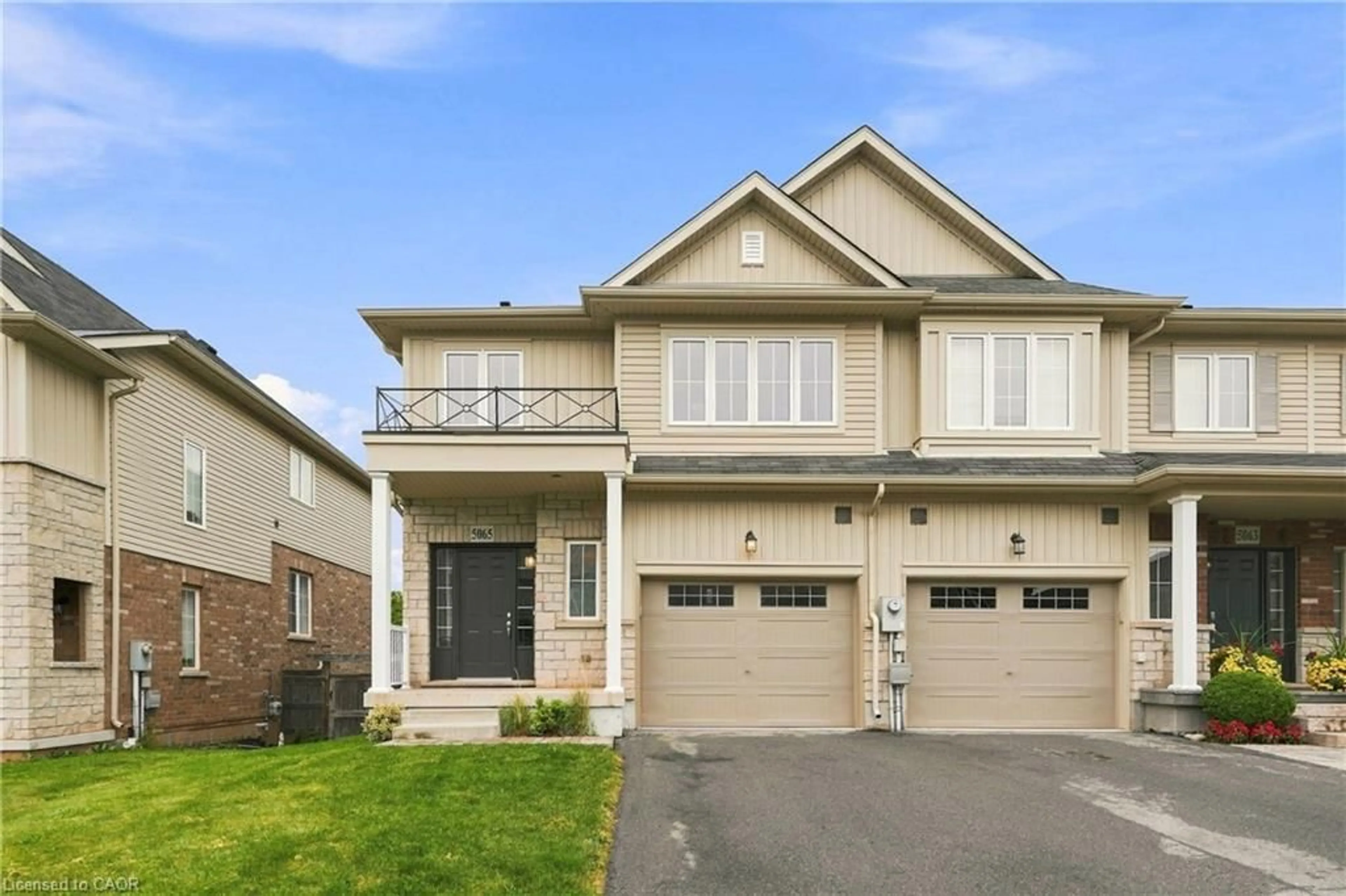 Home with brick exterior material, street for 5065 Serena Dr, Beamsville Ontario L3J 1W3