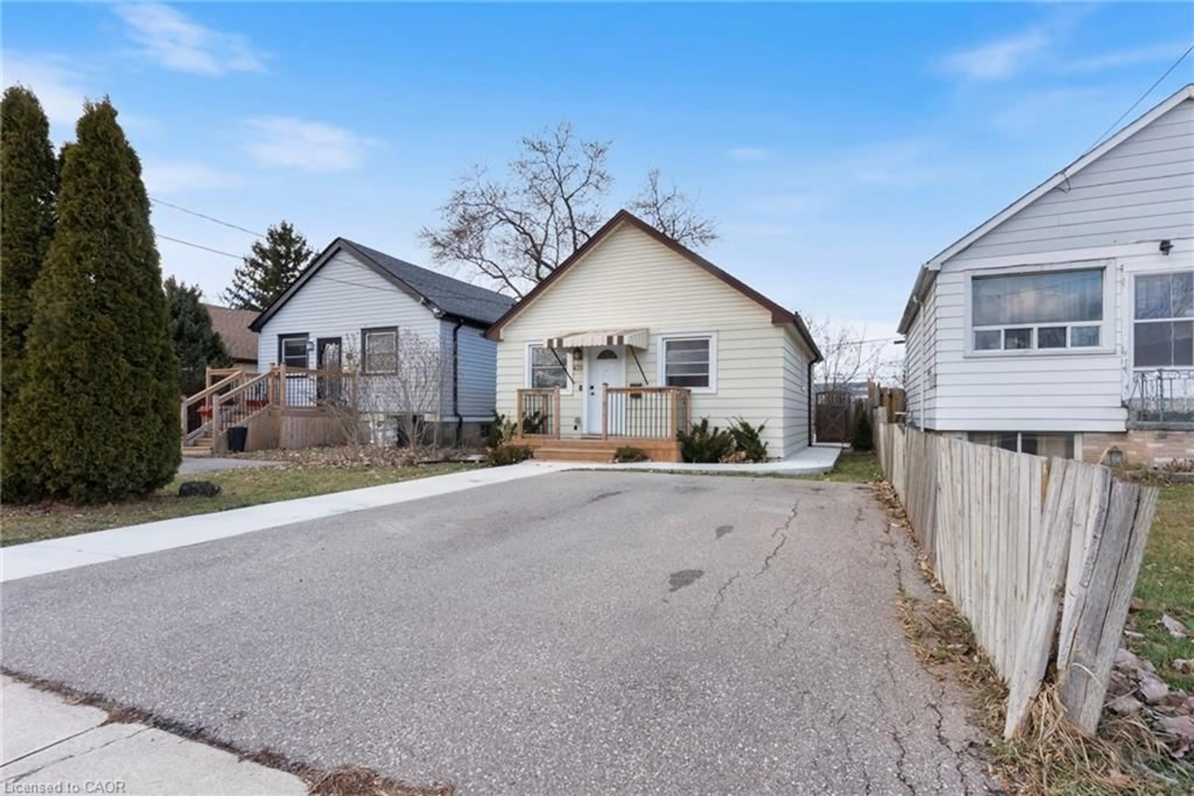 Unknown for 435 Waverly St, Hamilton Ontario L8H 6R5
