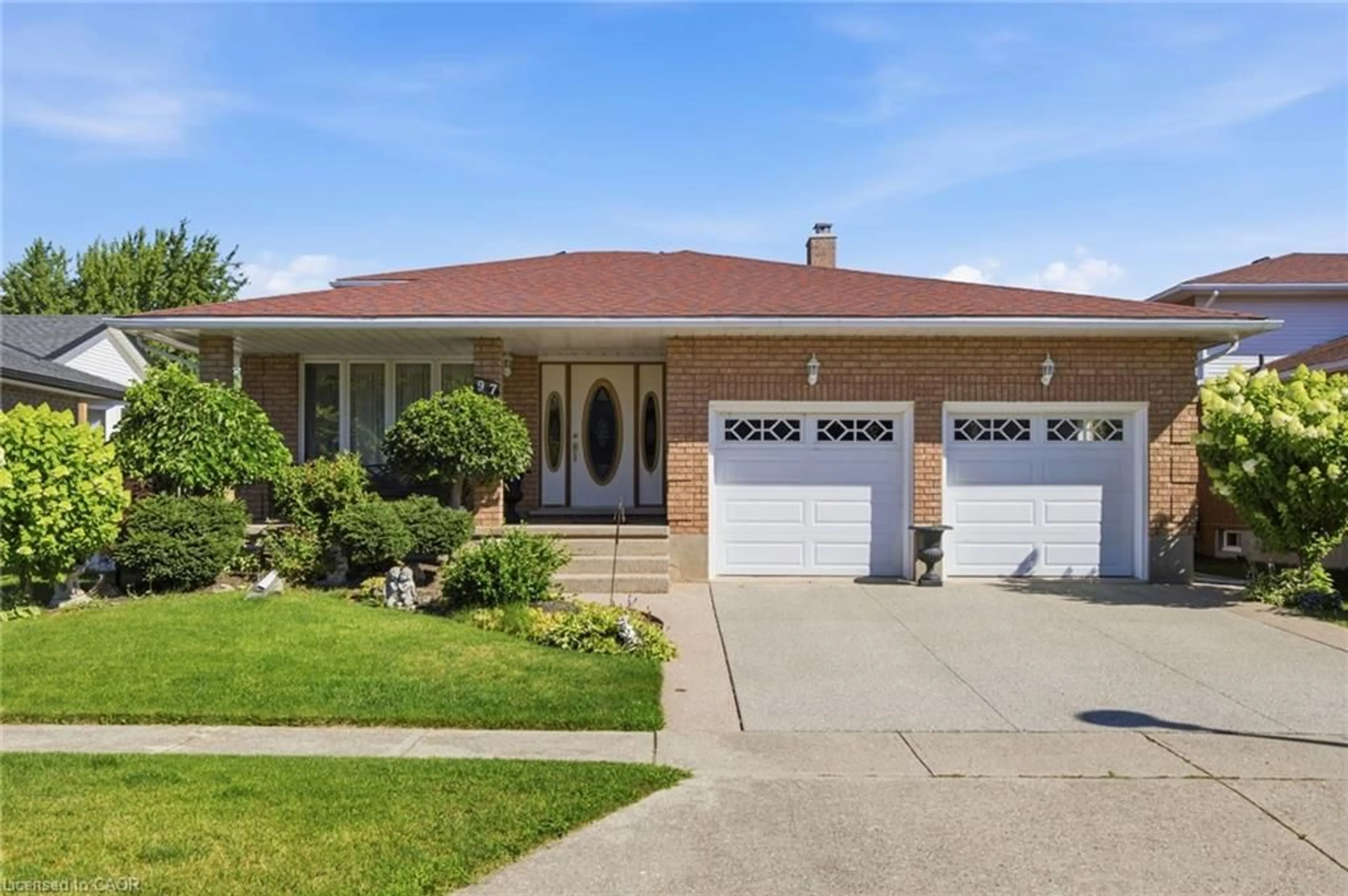 Home with brick exterior material, street for 97 Southview Cres, Cambridge Ontario N1P 1A3