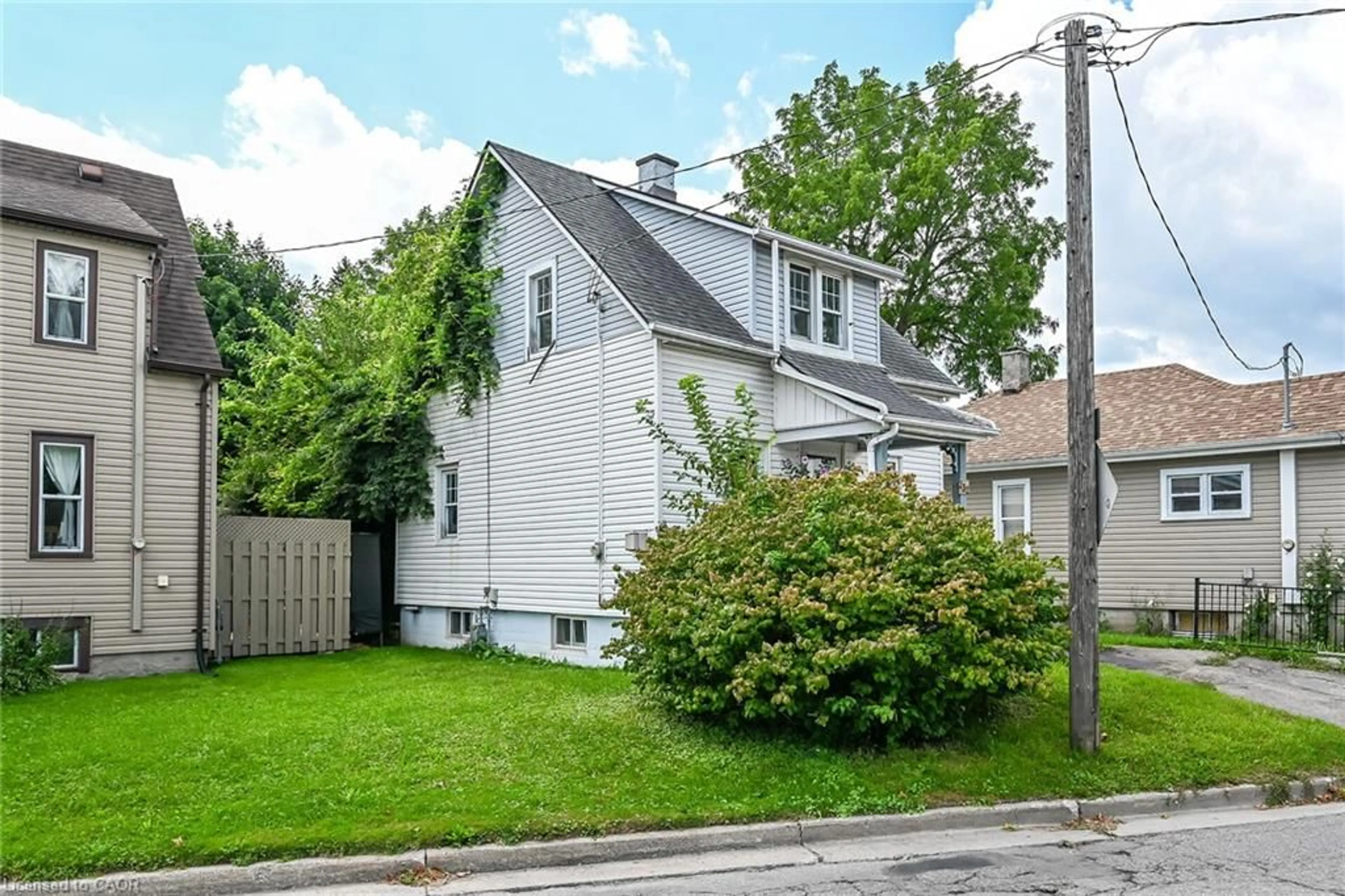 Unknown for 232 Cedar St, Simcoe Ontario N3Y 2H7
