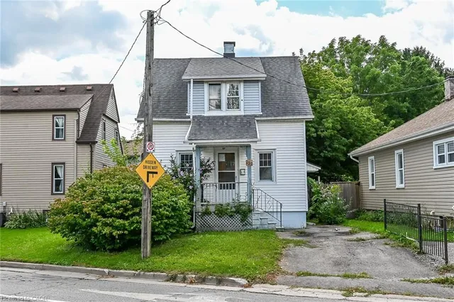 232 Cedar St, Simcoe 3