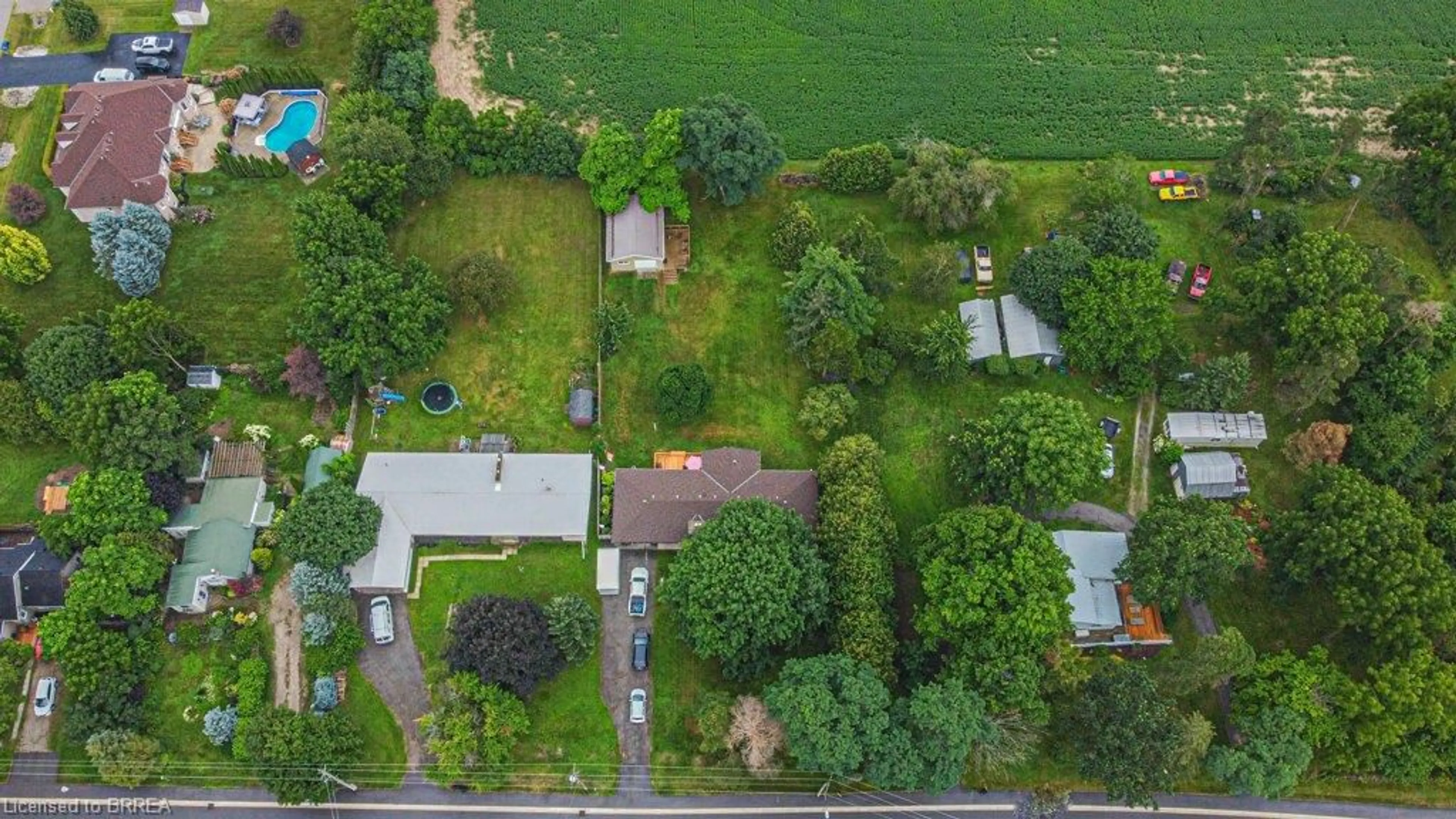 A pic from outside/outdoor area/front of a property/back of a property/a pic from drone, street for 35 Church St, Scotland Ontario N0E 1R0