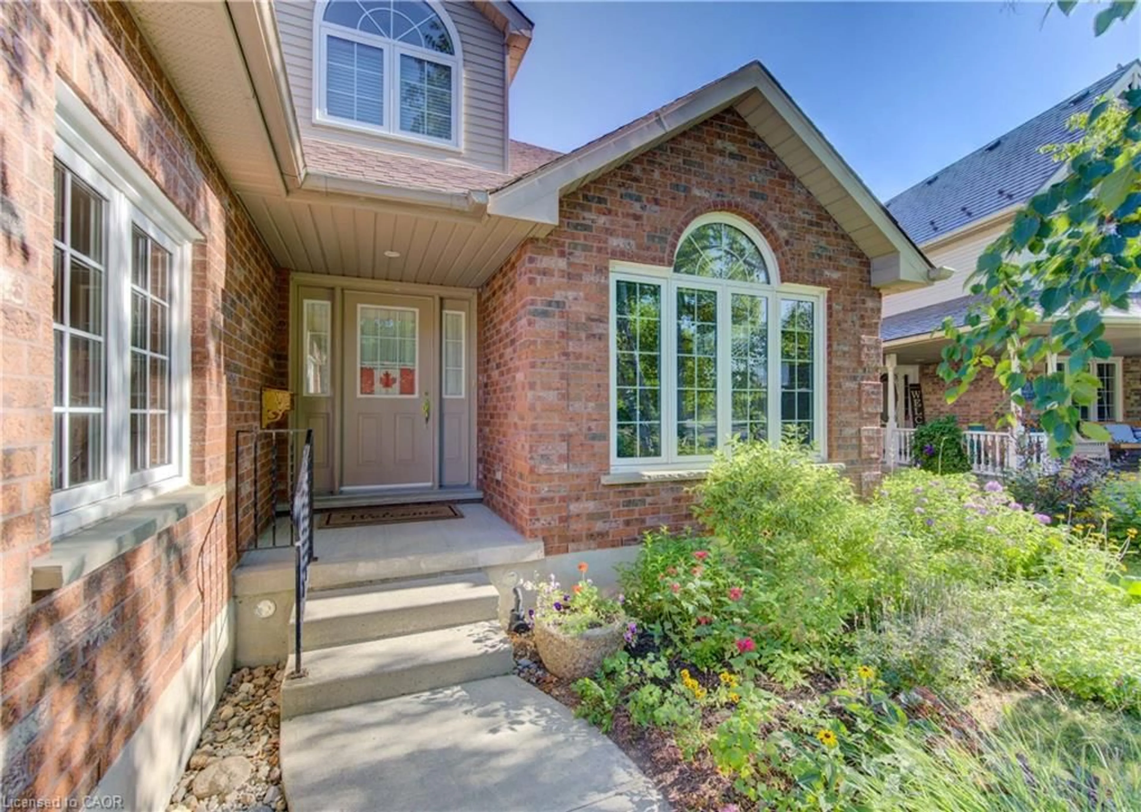 Home with brick exterior material, street for 26 Eby Cres, New Hamburg Ontario N3A 1Z1