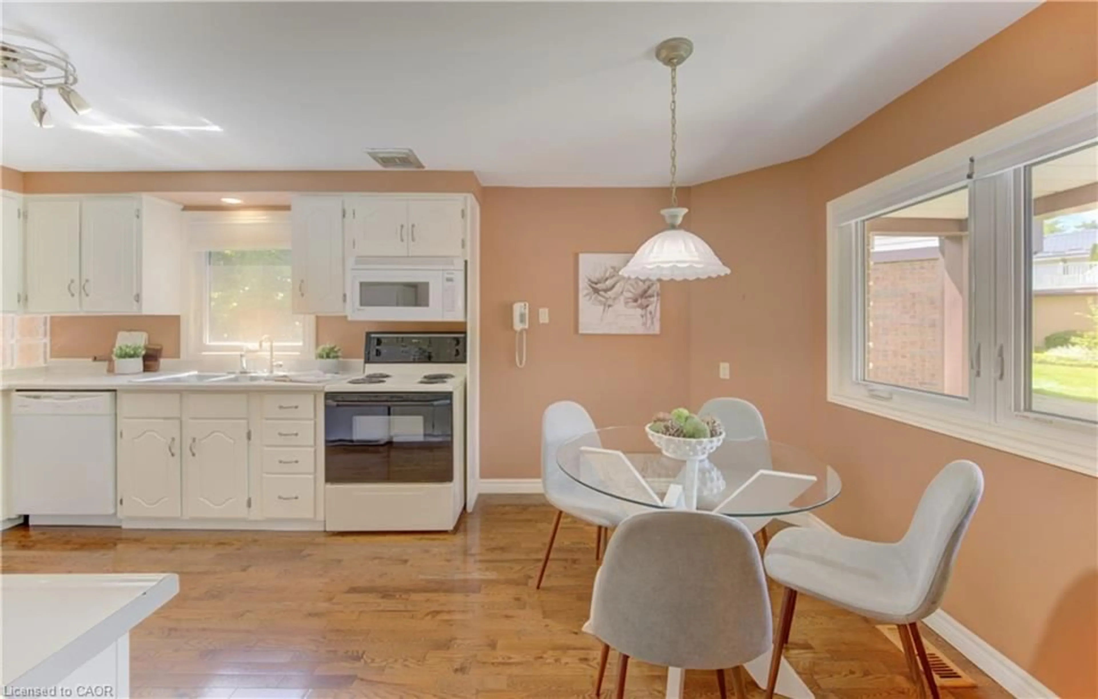 Open concept kitchen, unknown for 466 Belgreen Way, Waterloo Ontario N2L 5X5