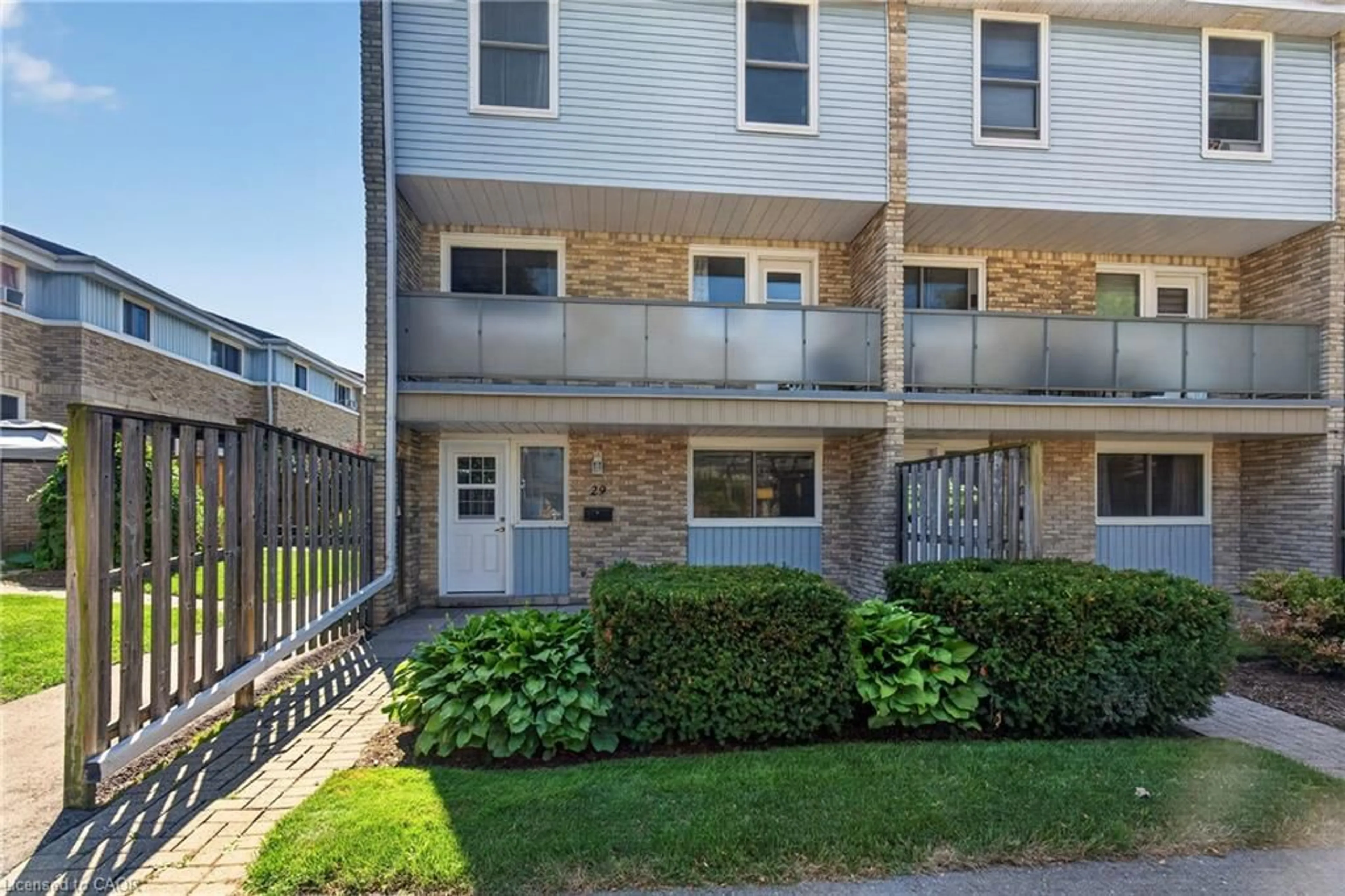 Patio, street for 35 Breckenridge Dr #29, Kitchener Ontario N2B 3H5