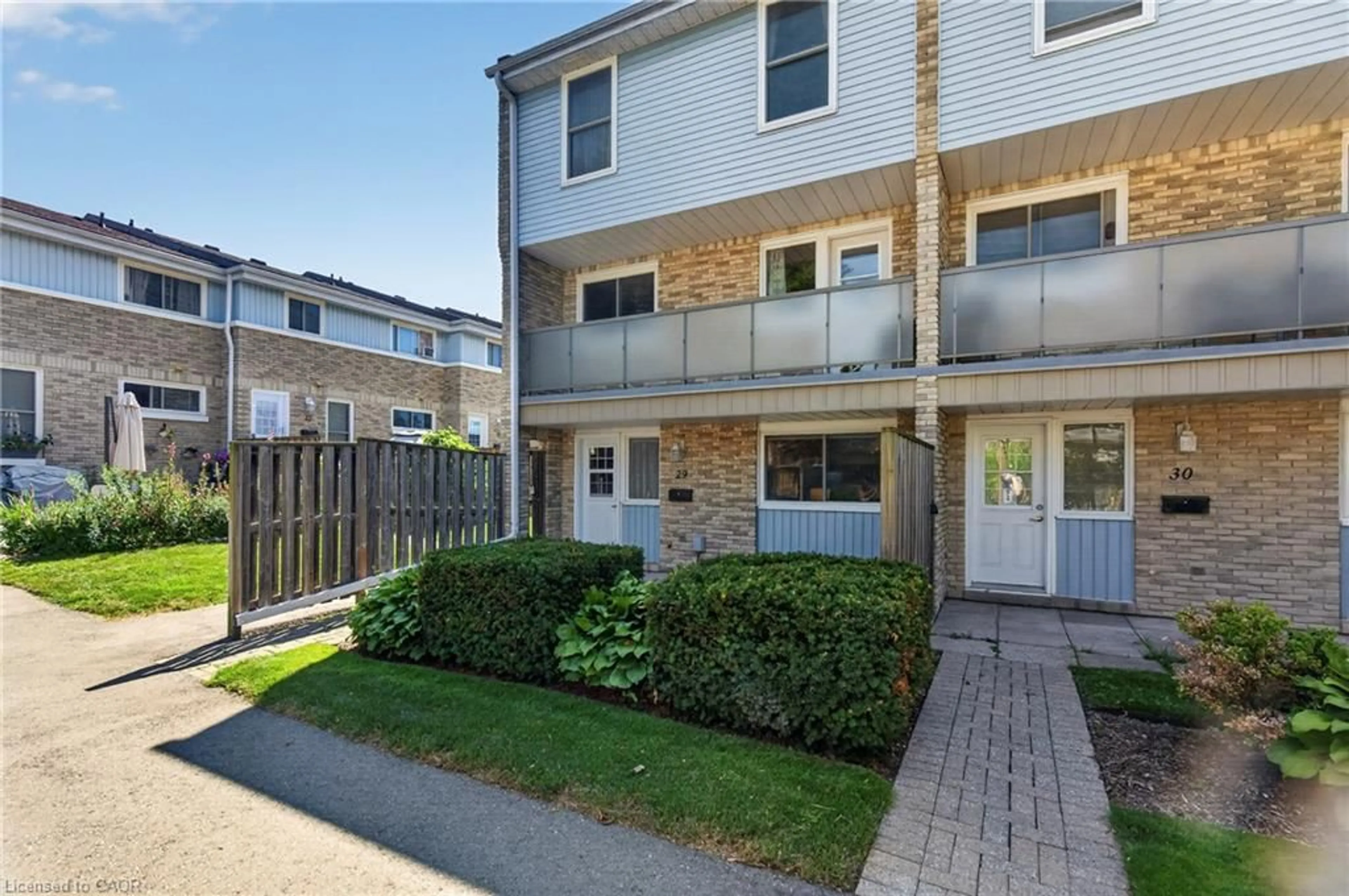 Patio, street for 35 Breckenridge Dr #29, Kitchener Ontario N2B 3H5
