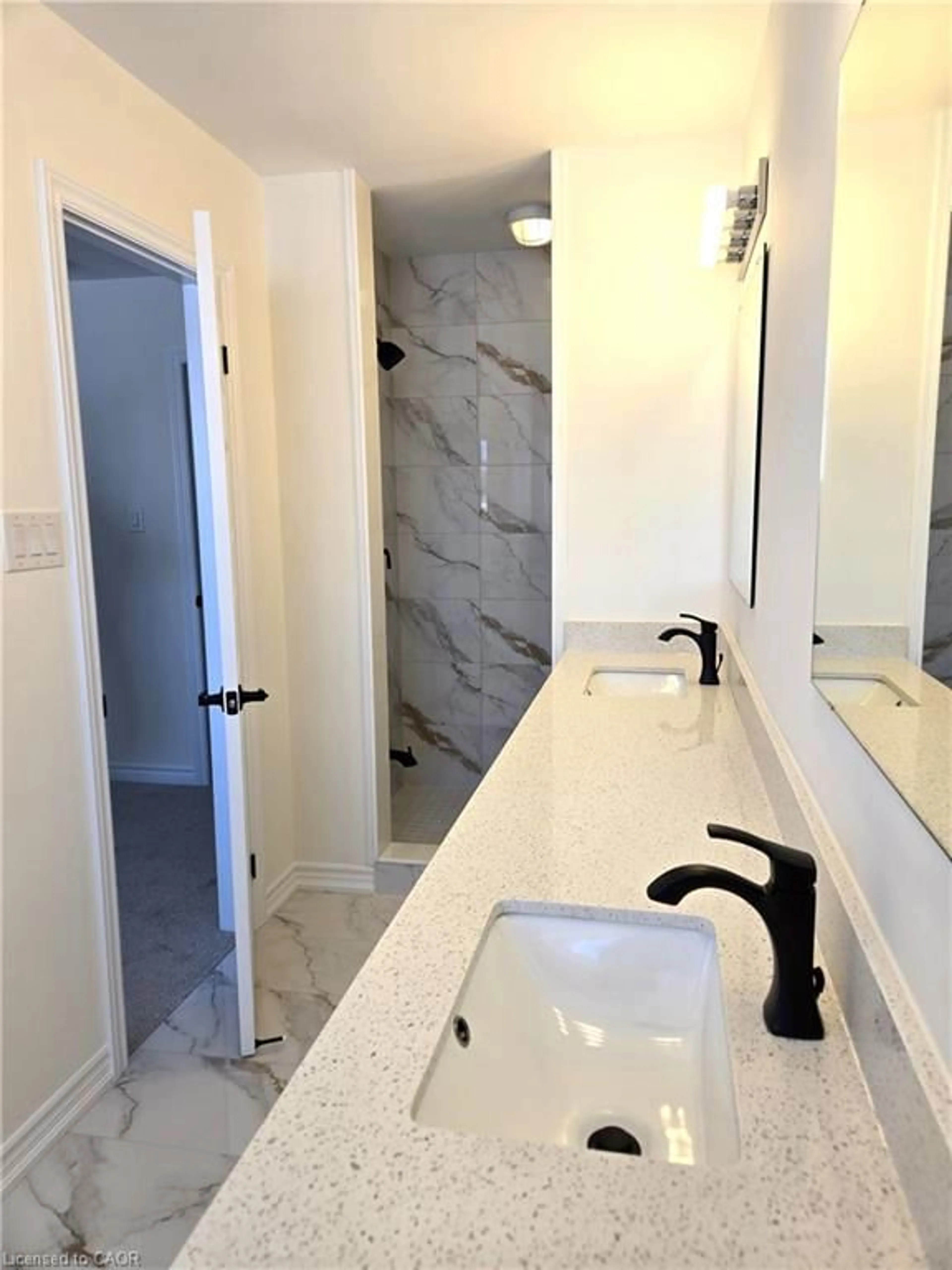 Contemporary bathroom, ceramic/tile floor for 14 Elsegood Dr, Guelph Ontario N1L 1B3