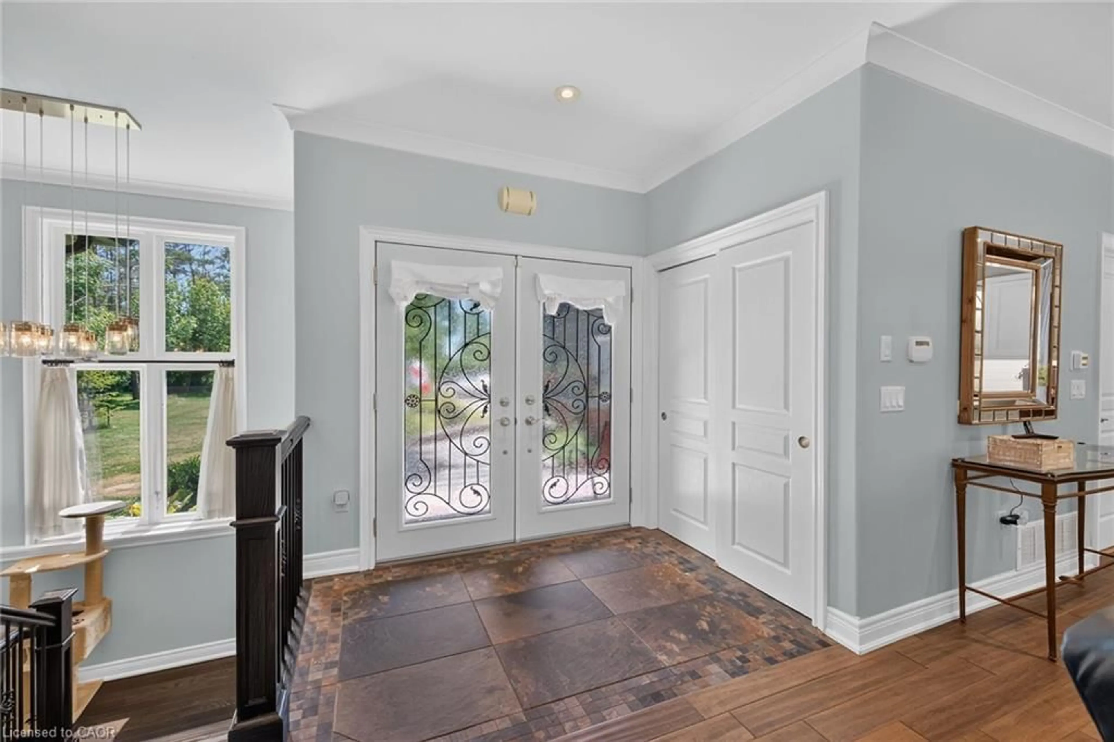 Indoor entryway for 741 South Coast Dr, Nanticoke Ontario N0A 1L0