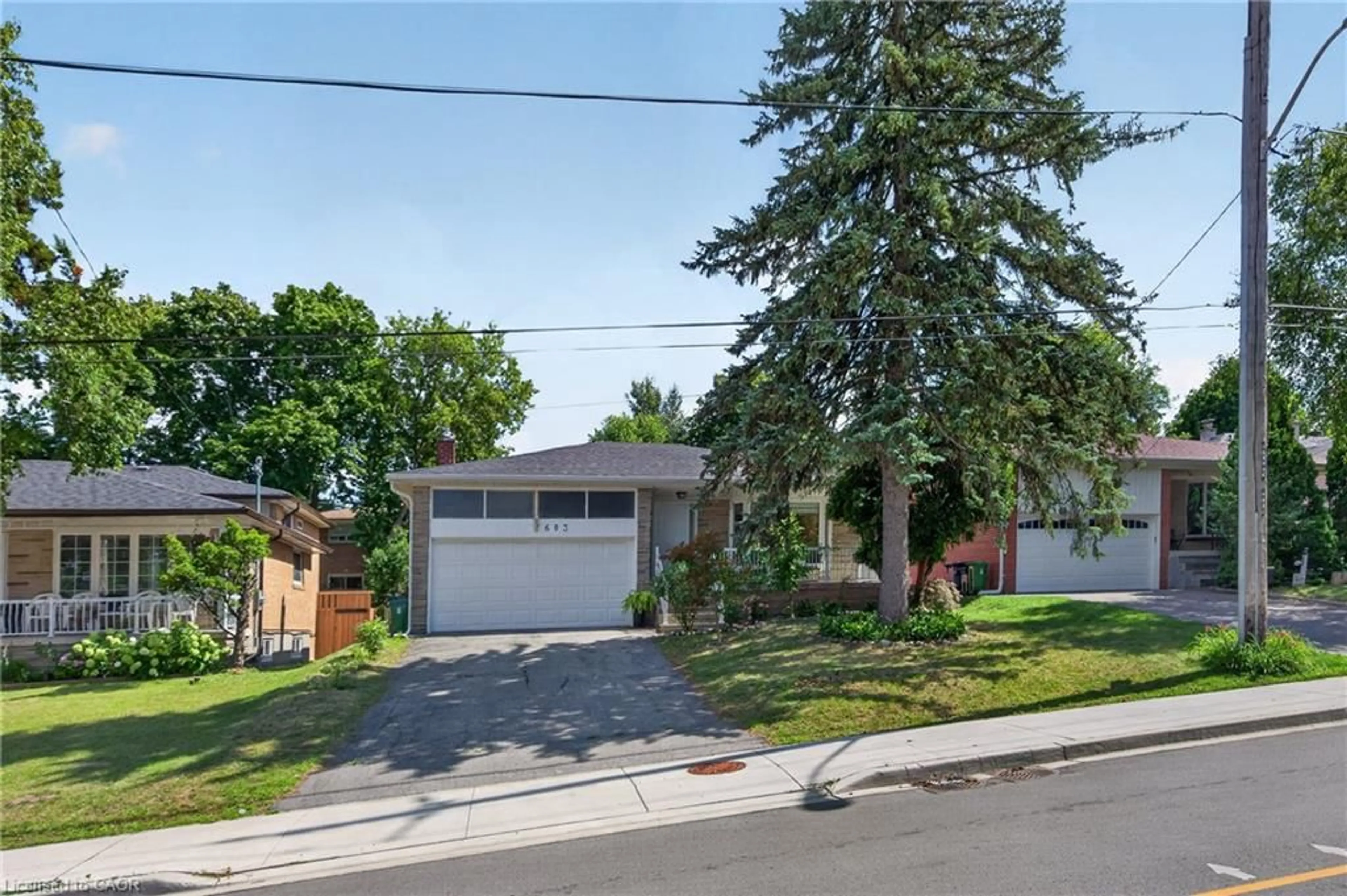 Home with brick exterior material, street for 603 Cummer Ave, North York Ontario M2K 2M5