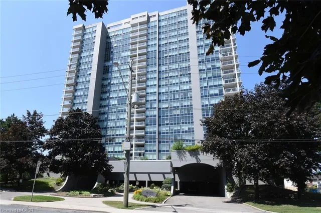 75 Queen St #1204, Hamilton 3