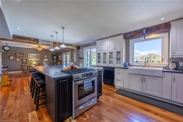 14 Prospect St, Port Dover 5