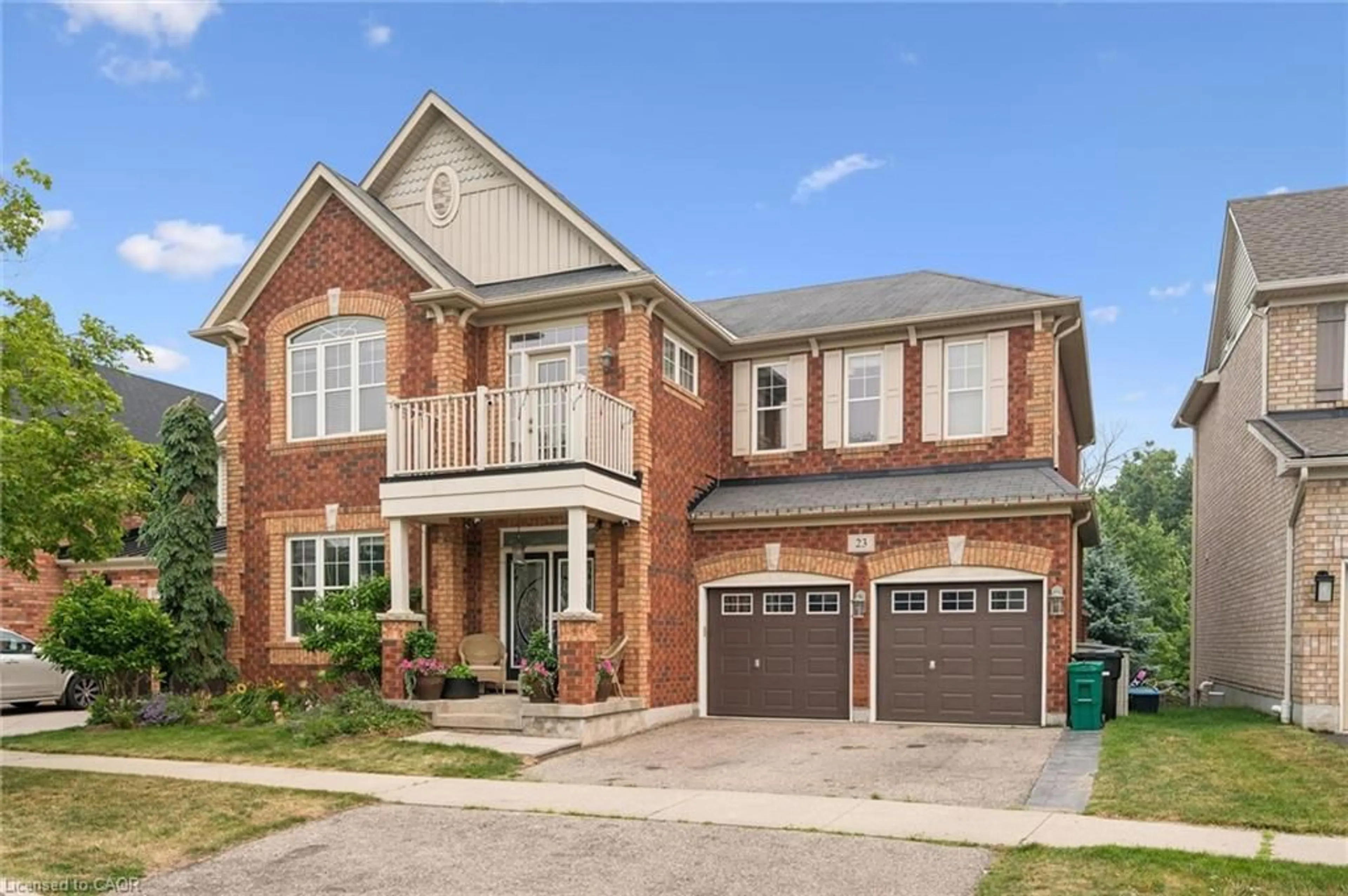 Home with brick exterior material, street for 23 Lands Crt, Cambridge Ontario N3C 0B7