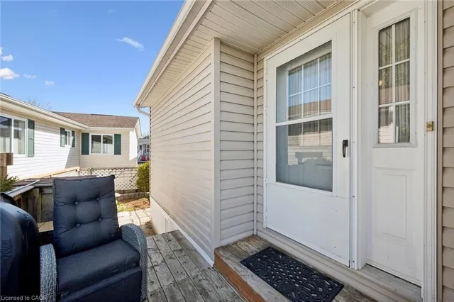 27 Trillium Beach Dr, Puslinch 5