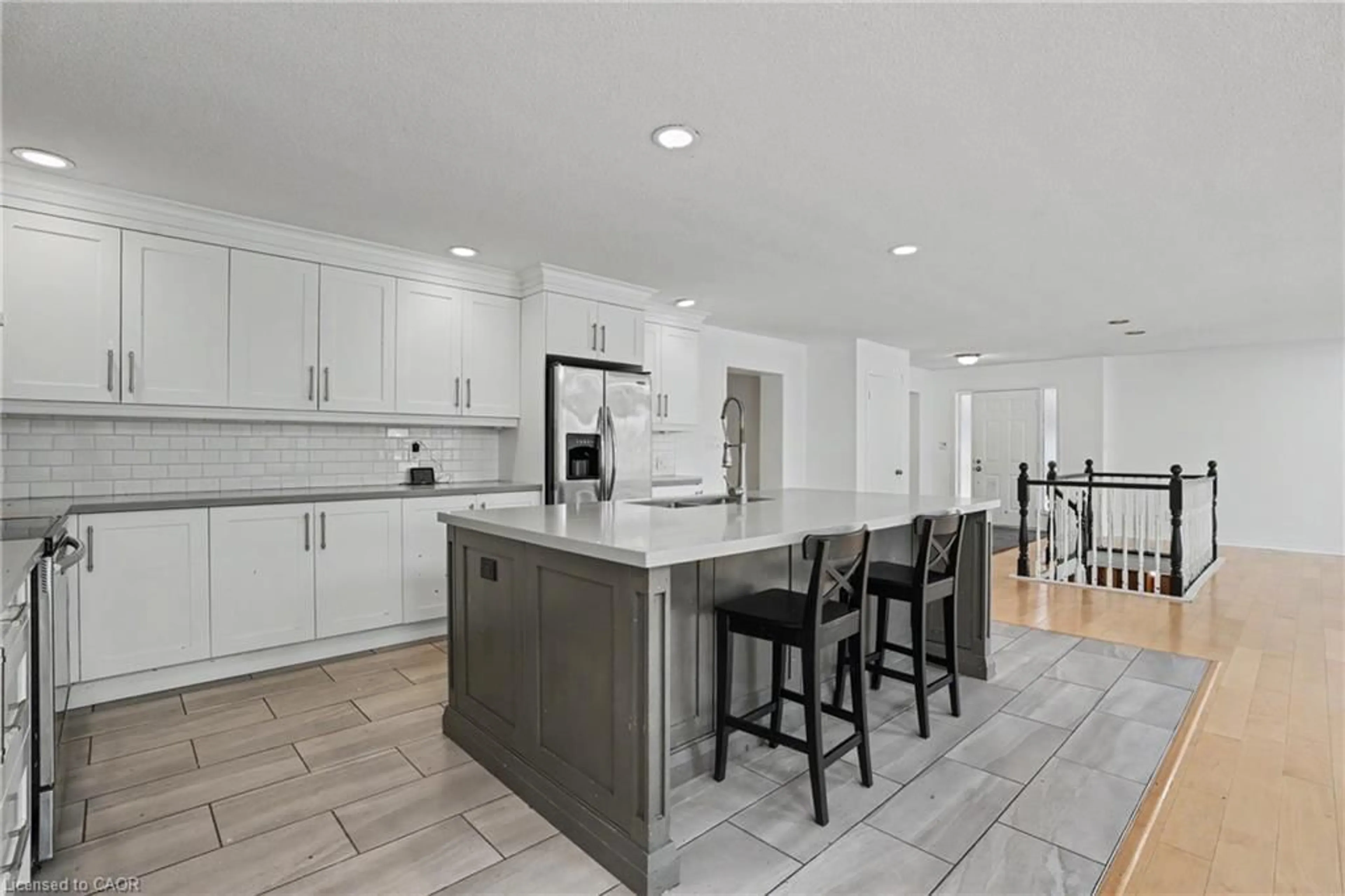 Open concept kitchen, ceramic/tile floor for 100 Hardale Cres, Hamilton Ontario L8T 1Y3